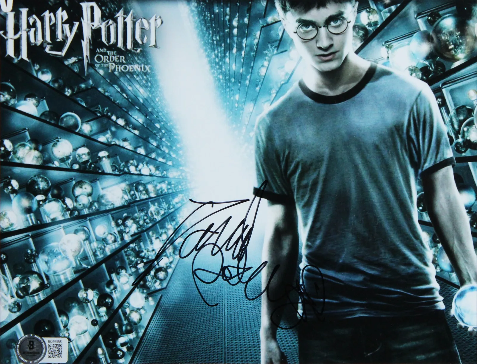 Daniel Radcliffe — Daniel Radcliffe Harry Potter Authentic Signed 8x10 Framed Photo BAS #BQ97958, image 2