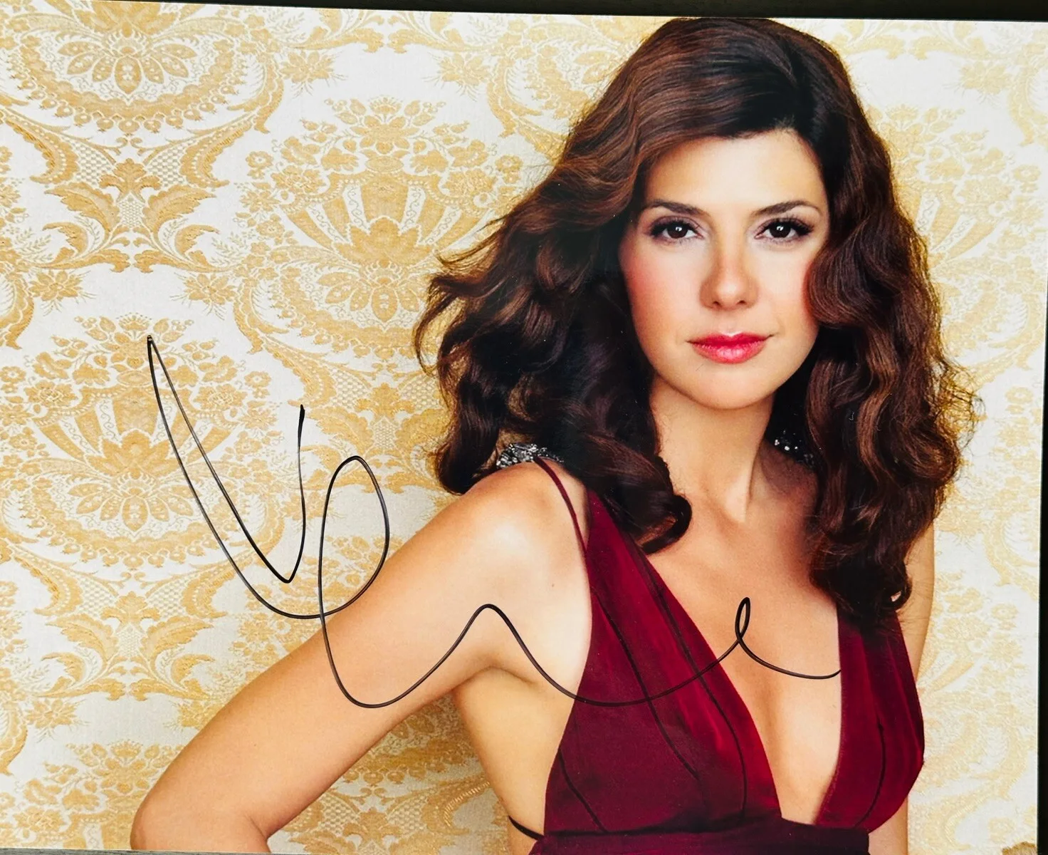 Marisa Tomei — Marisa Tomei signed 8x10 photo in person. Spiderman