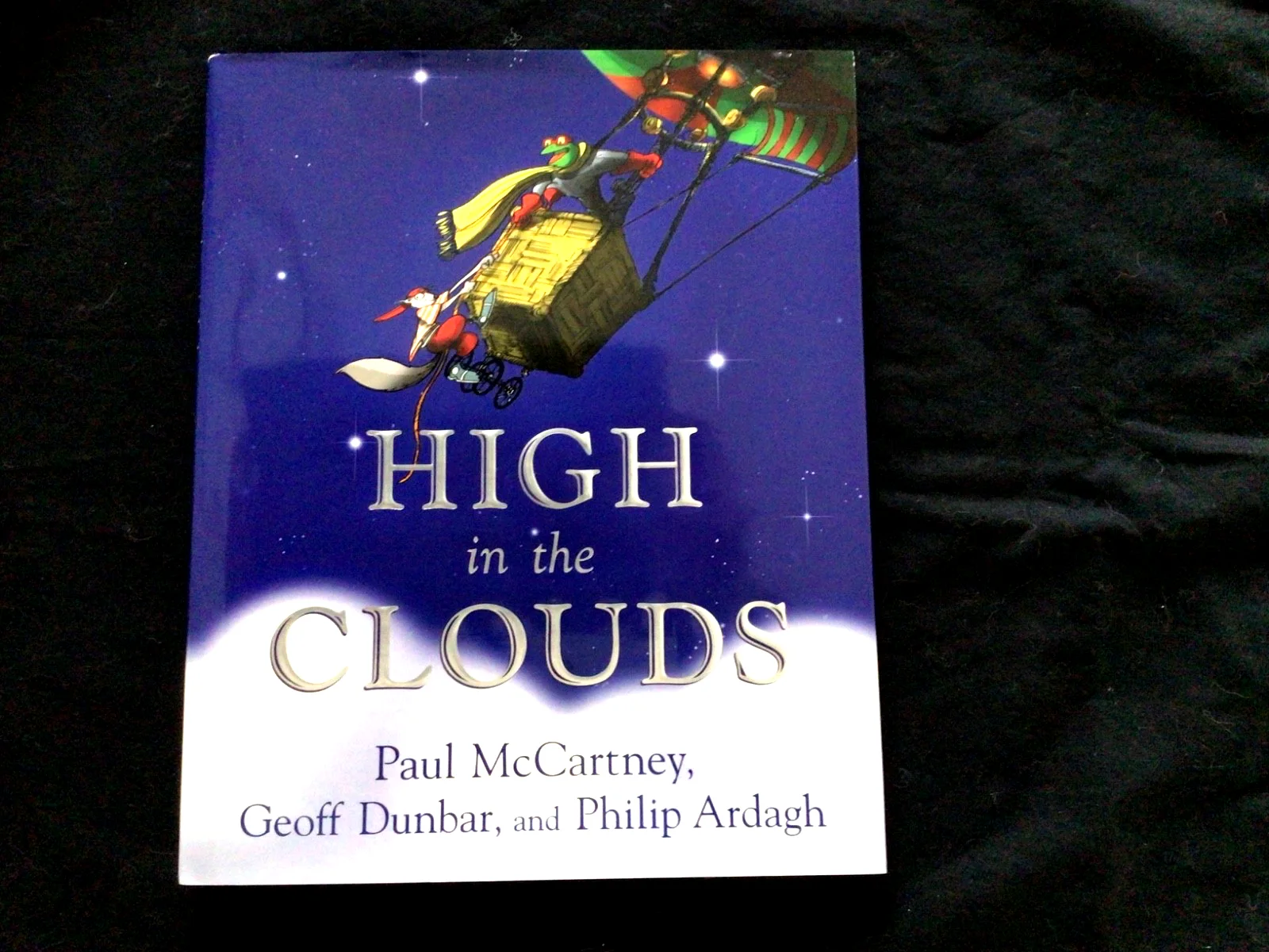 Paul McCartney — Paul McCartney of The Beatles Signed Autograph ‘High in the Clouds’ Book w/COA, image 3