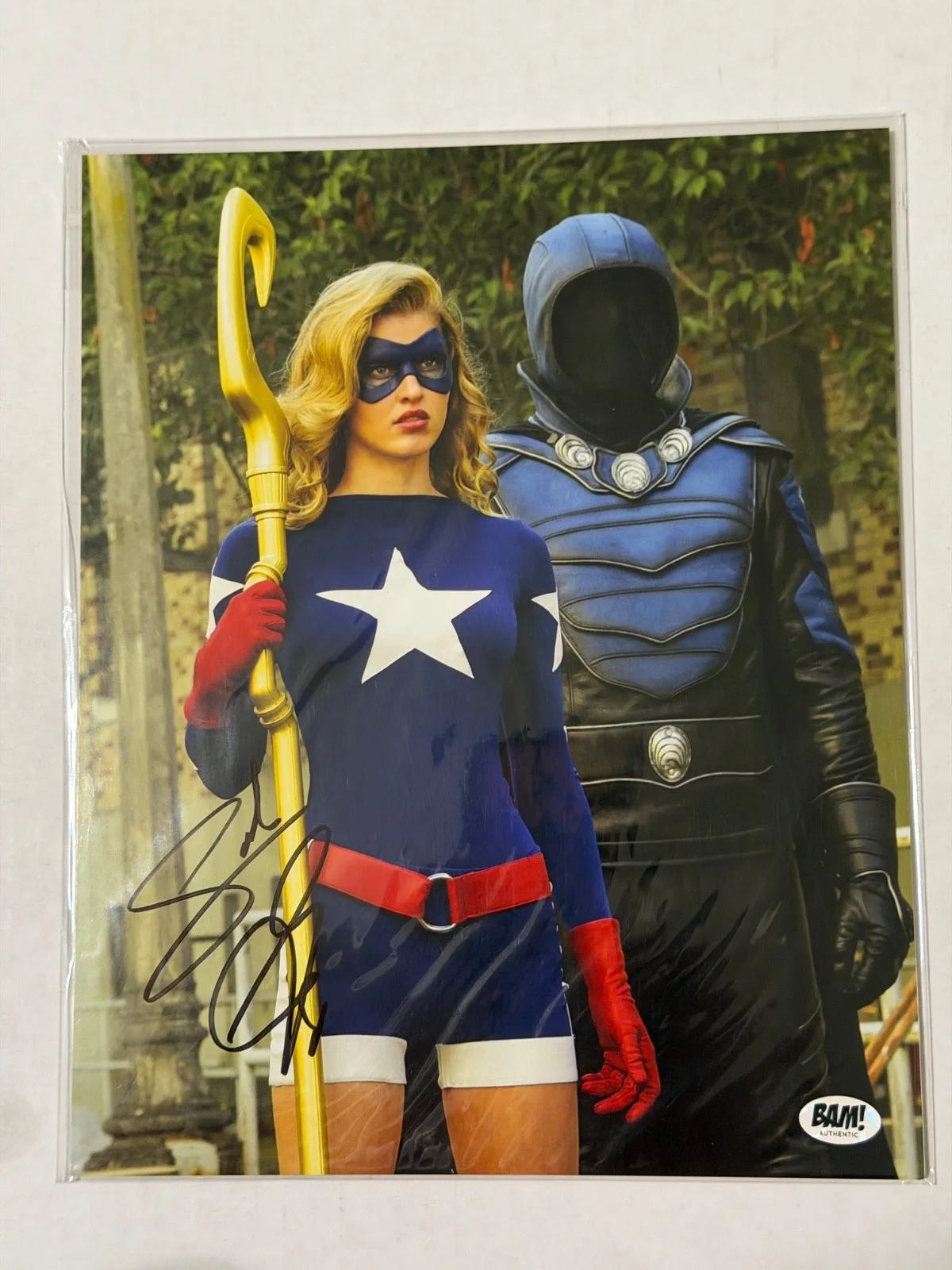 Sarah Grey — Legends of Tomorrow Sarah Grey Autographed Stargirl 8x10 Bam Box COA