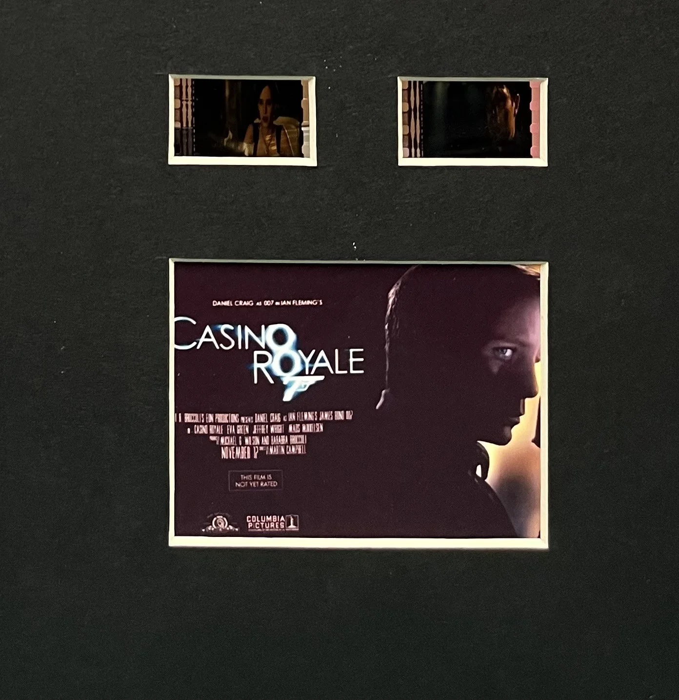CASINO ROYALE. Daniel Craig. . 35mm Film Cell Mounted Display, image 2