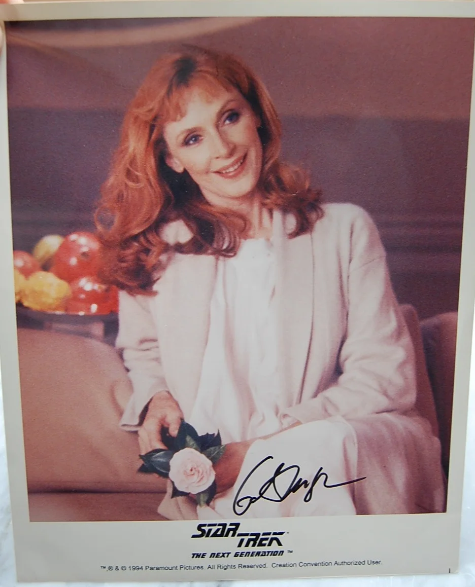 Gates McFadden — Star Trek Next Gen. Gates McFadden, Dr. Beverly Crusher signed 8x10 photo, изображение 2