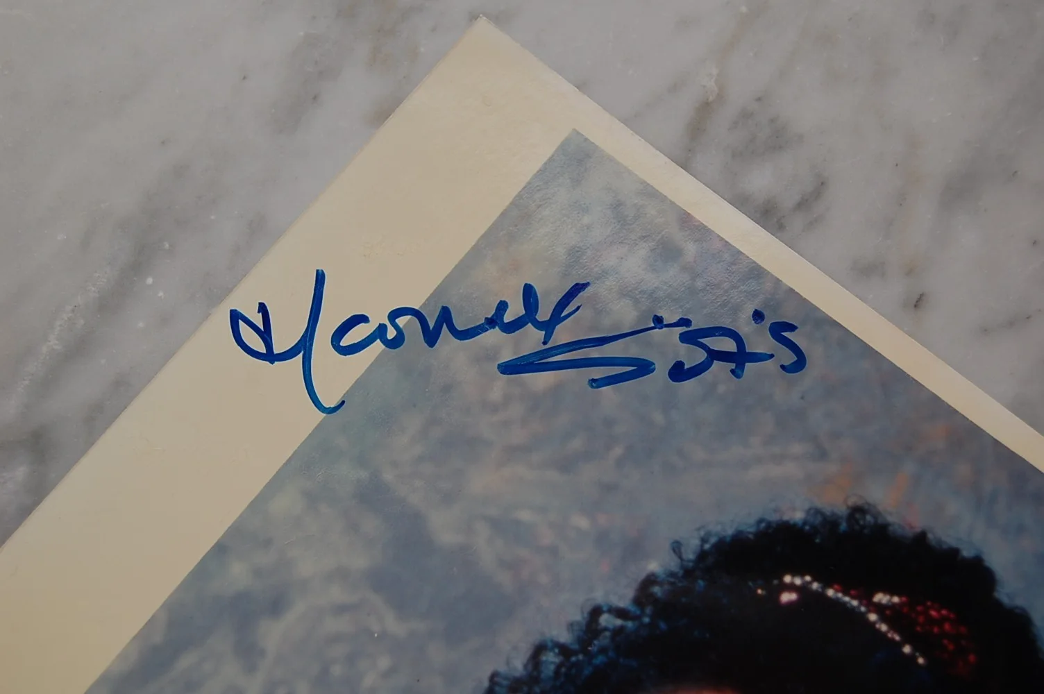 Marina Sirtis — Marina Sirtis Deanna Troi Autographed 8"x 10" - Star Trek: TNG + 2 extra photos, изображение 3