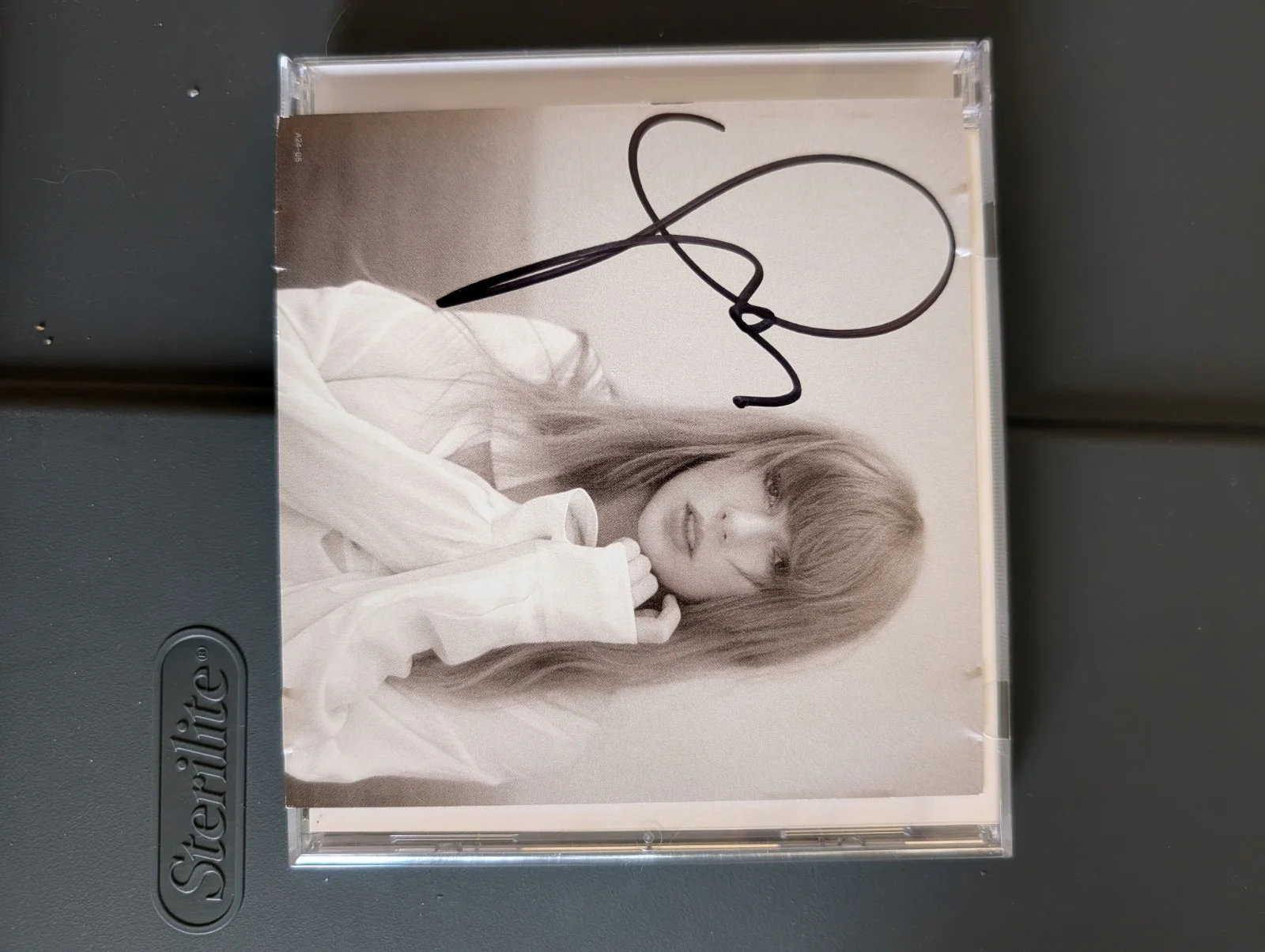 Taylor Swift - The Tortured Poets Department CD + Hand Signed Photo, image 3