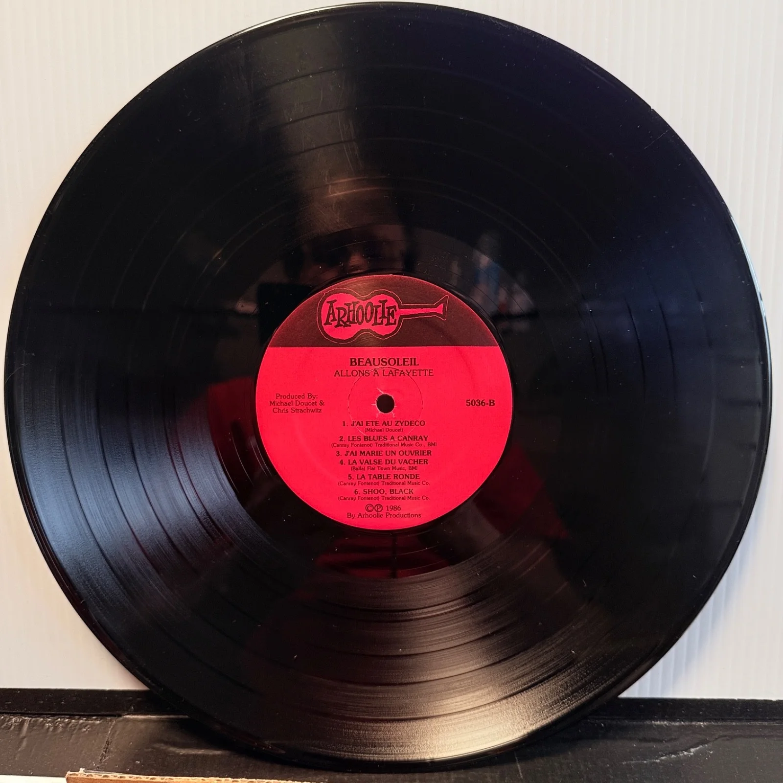 AUTOGRAPHED- BEAUSOLEIL (Michael Doucet) "Allons A Lafayette" vinyl LP 5036 USA, image 5