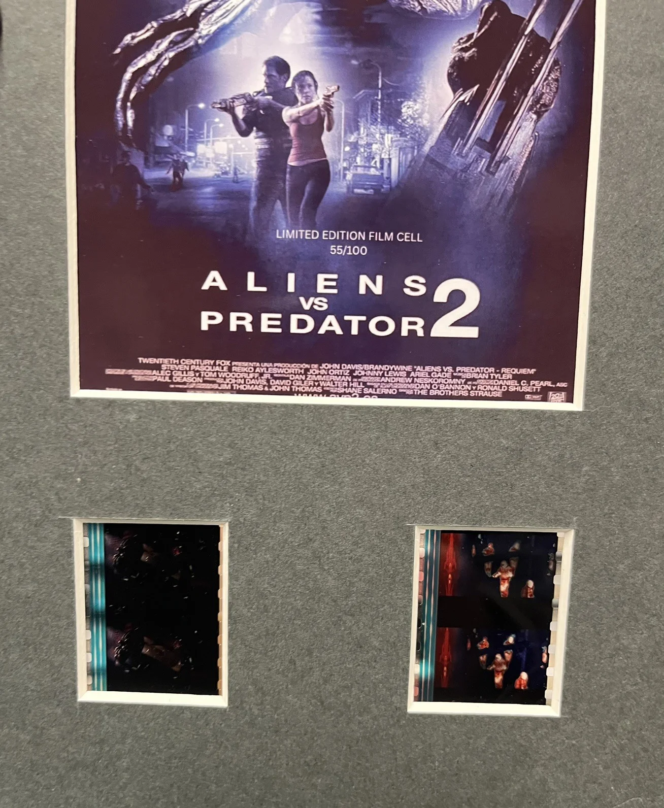 ALIEN v PREDATOR 2. Requiem. . 35mm Film Cell Mounted Display, image 2