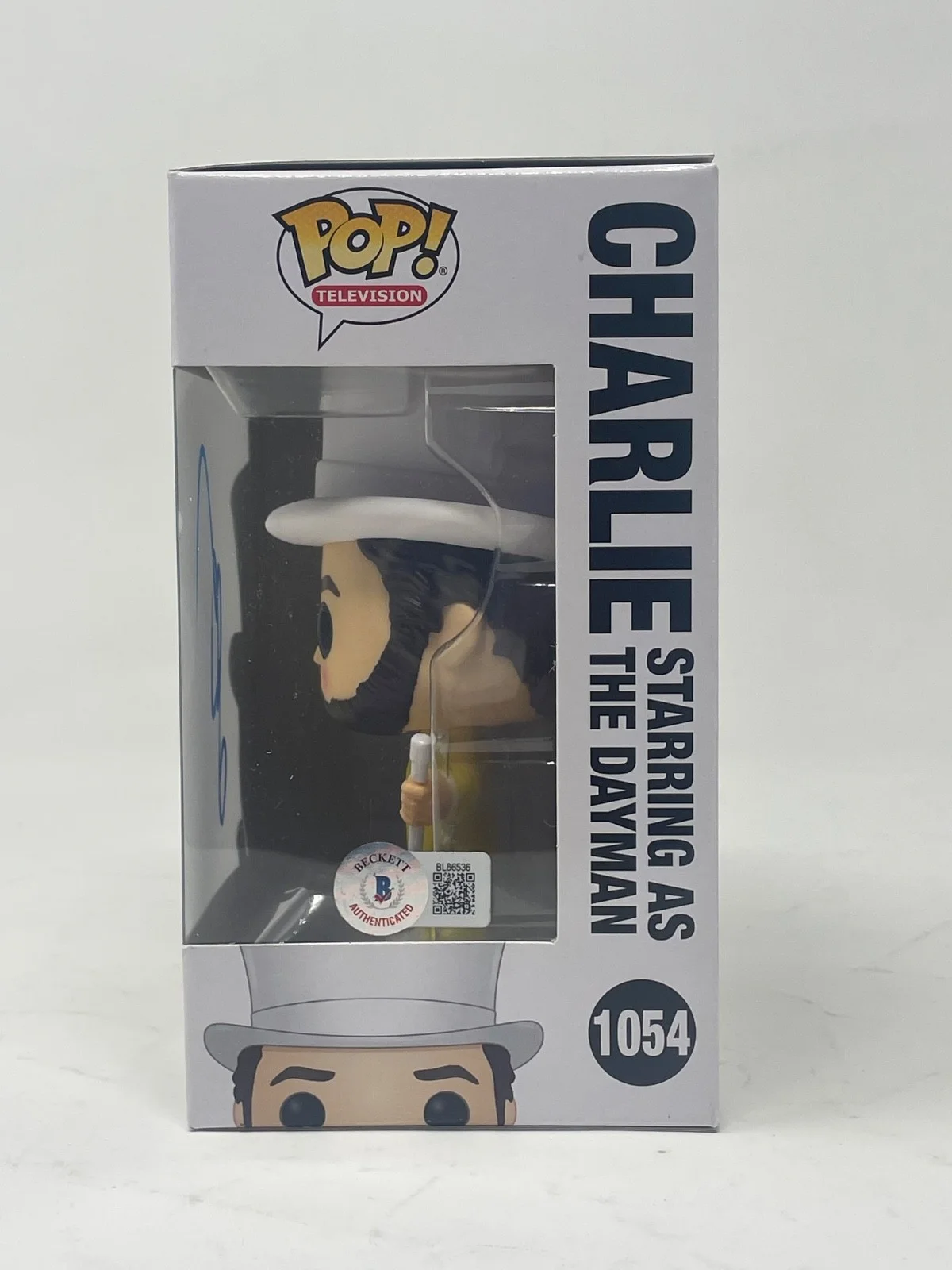 Charlie Day — Charlie Day Signed It's Always Sunny in Philadelphia Funko Pop Dayman Beckett, изображение 3
