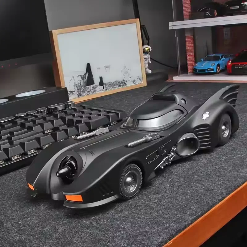 1/18 1989 Batmobile Diecast Model Car Light Sound Toy Gift for Boys UK, изображение 3