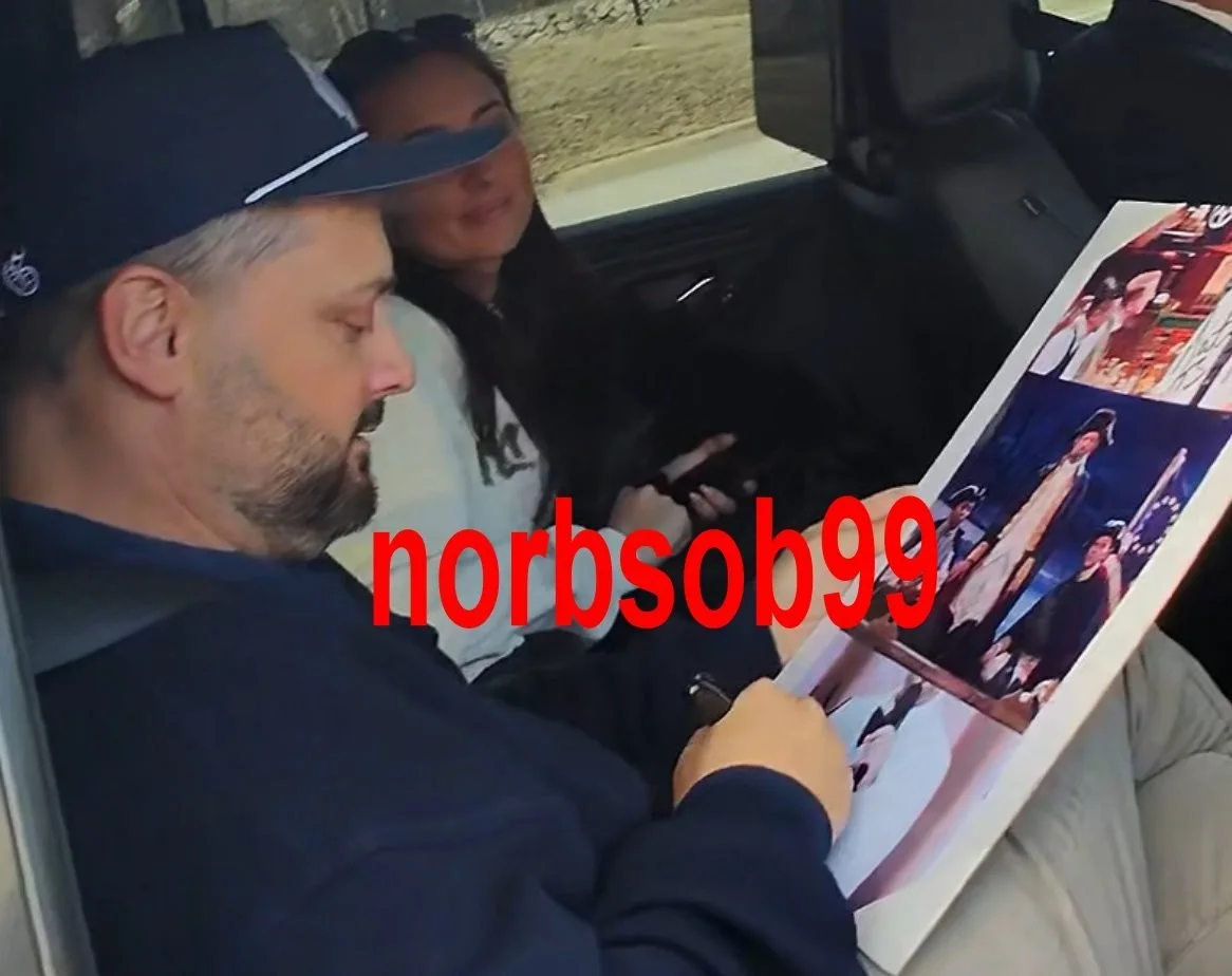 NATE BARGATZE SIGNED THE GREATEST AVERAGE AMERICAN 8x10 PHOTO w/EXACT PROOF COA, изображение 2