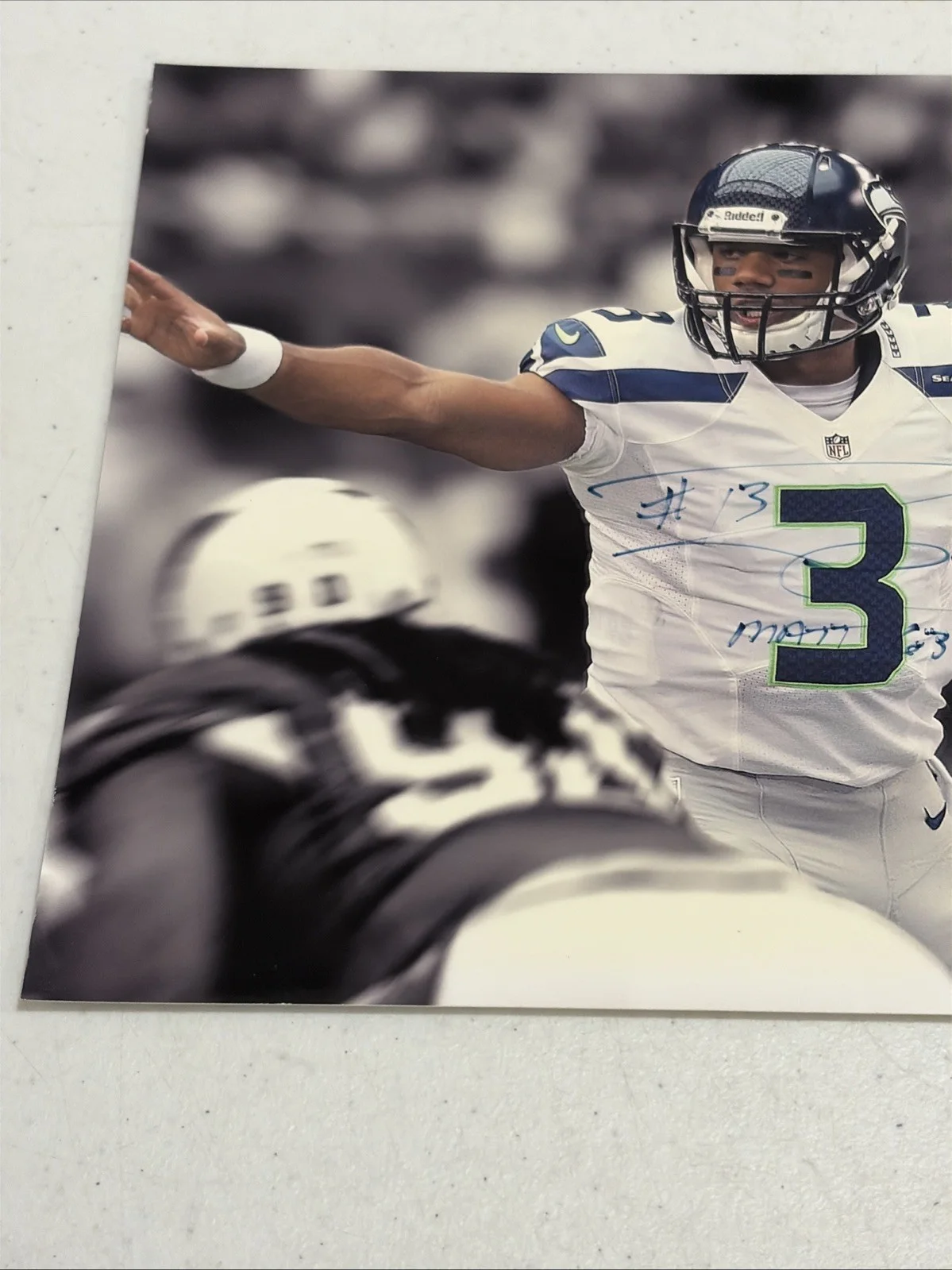 Russell Wilson — Russell Wilson AUTOGRAPH Signed Seattle Seahawks Autographed 8x10 Photo, изображение 4