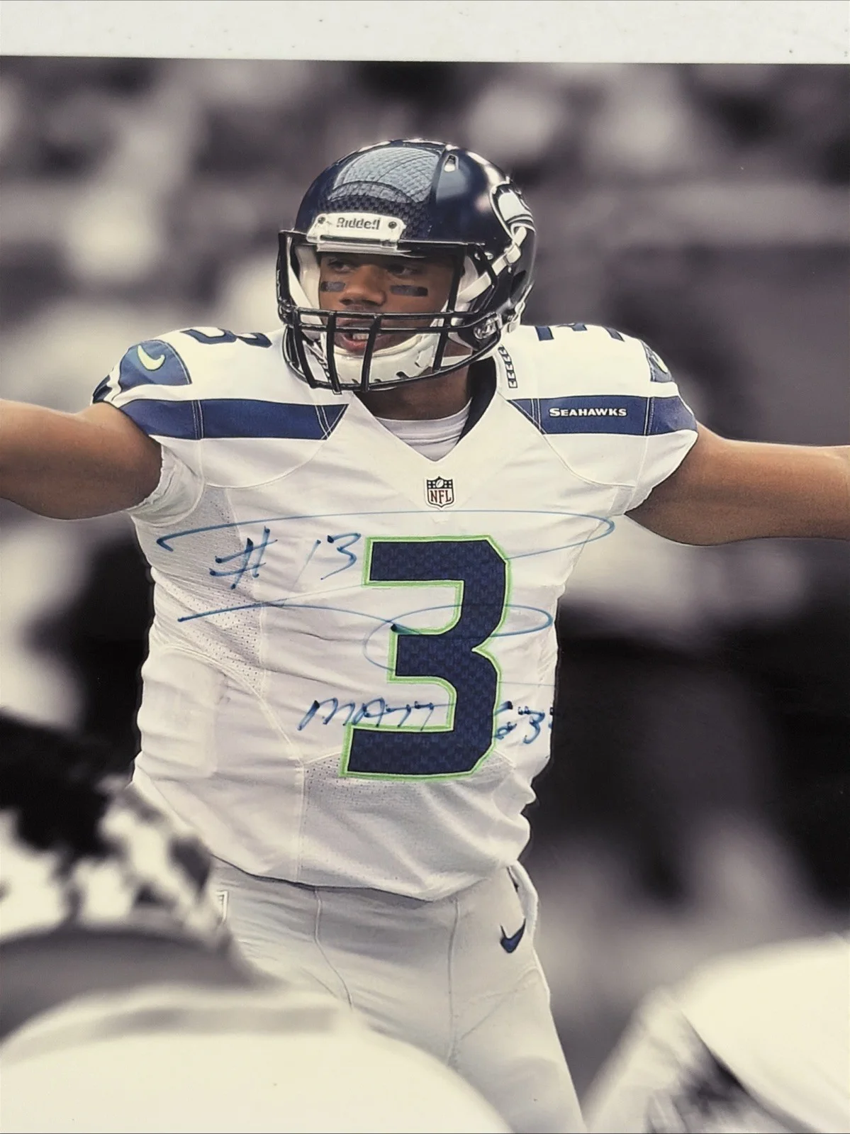 Russell Wilson — Russell Wilson AUTOGRAPH Signed Seattle Seahawks Autographed 8x10 Photo, изображение 5