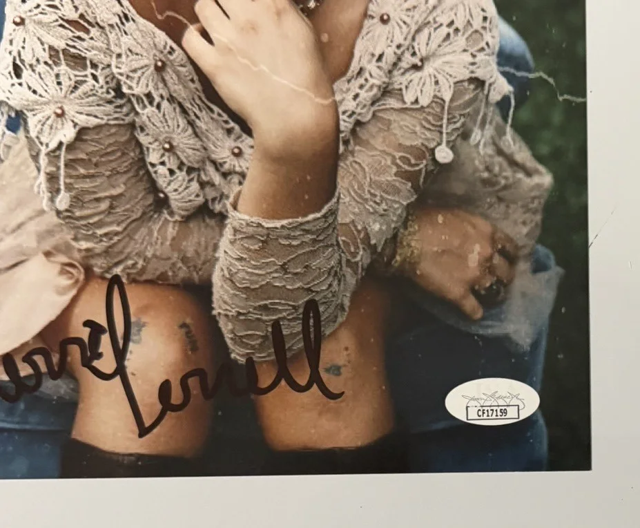 Sierra Ferrell Signed 8x10 Photo Autograph JSA COA CF17159 Americana Folk Star, изображение 3