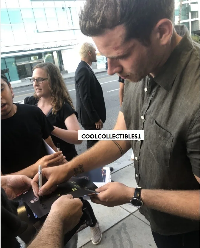 OLIVER STARK — OLIVER STARK "9-11" IN PERSON SIGNED 8X10 COLOR PHOTO 2 COA "PROOF", изображение 2