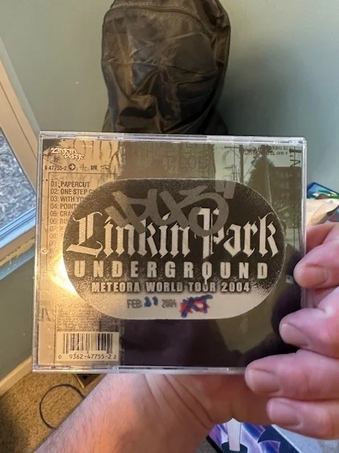 Linkin Park Signed Hybrid Theory Cd Cover Chester Bennington and others Complete, изображение 2