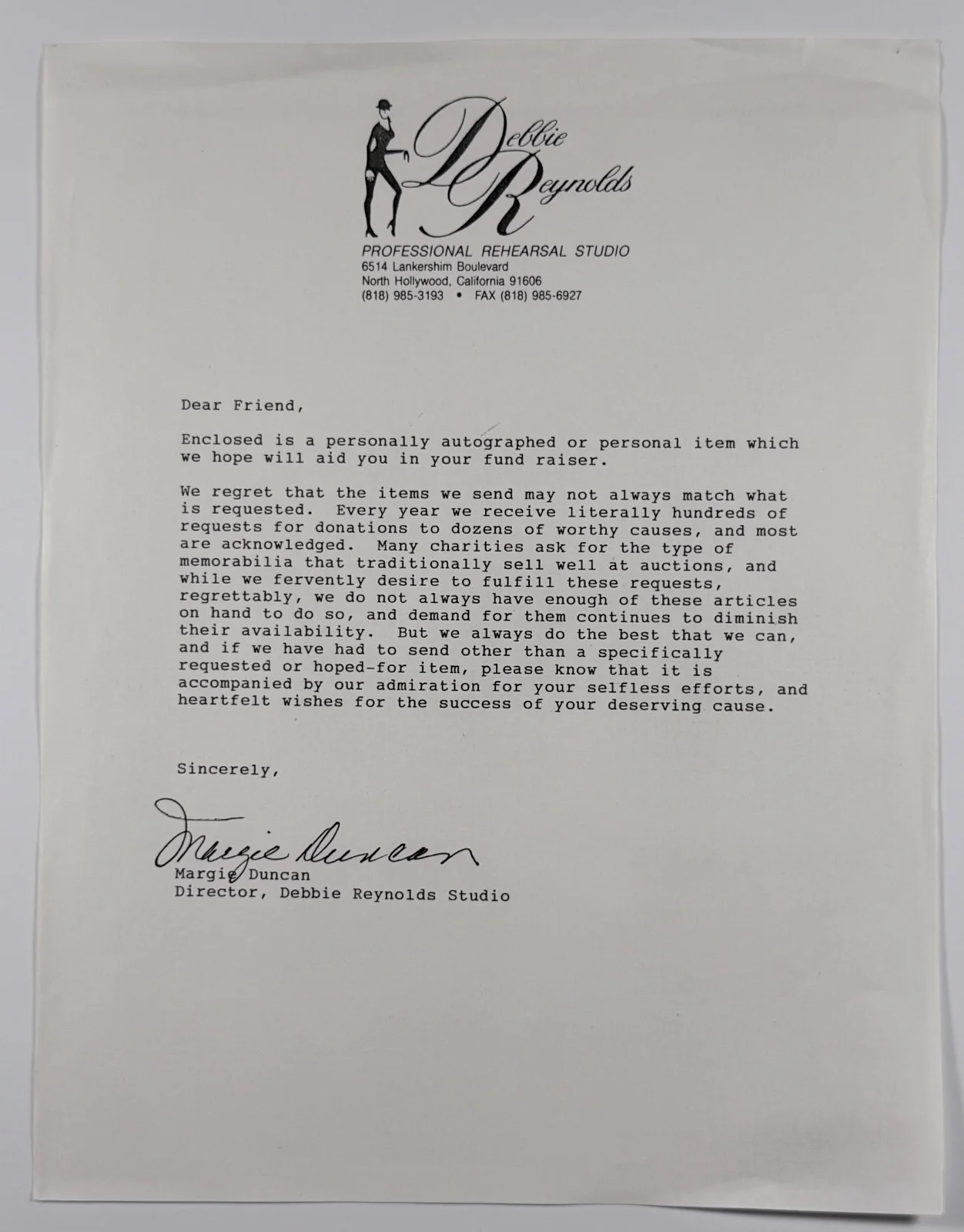 Debbie Reynolds — Debbie Reynolds Signed 8x10 Photo Autograph w Letter Provenance, image 3