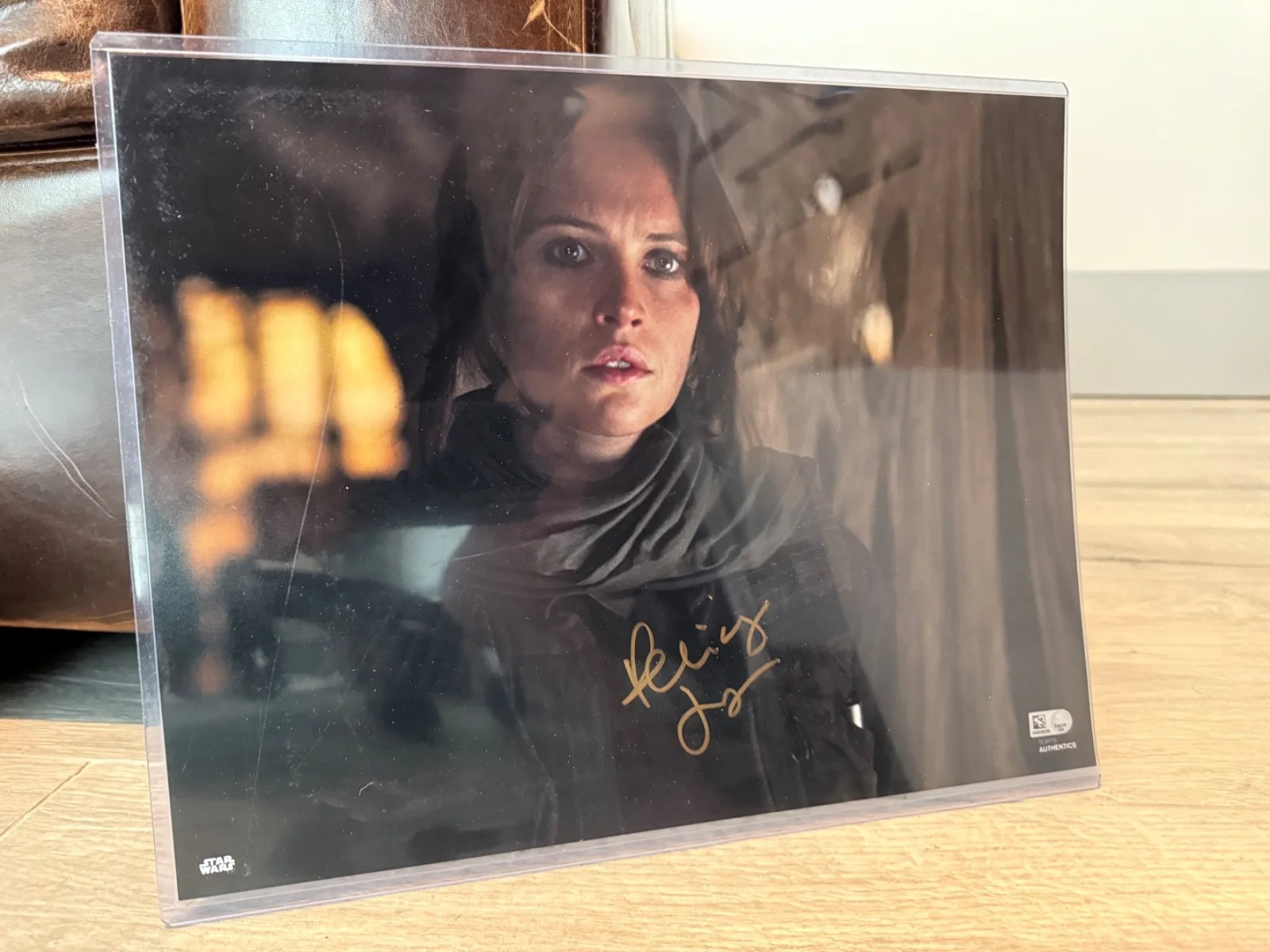 Felicity Jones — Star Wars Felicity Jones Jyn Erso Rogue One Auto Autograph Signed 11x14 Topps B