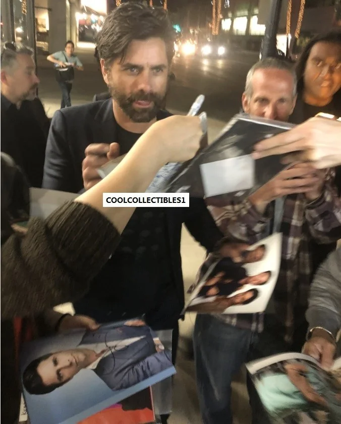 JOHN STAMOS — JOHN STAMOS "FULL HOUSE" IN PERSON SIGNED 8X10 COLOR PHOTO 2 COA "PROOF", изображение 4