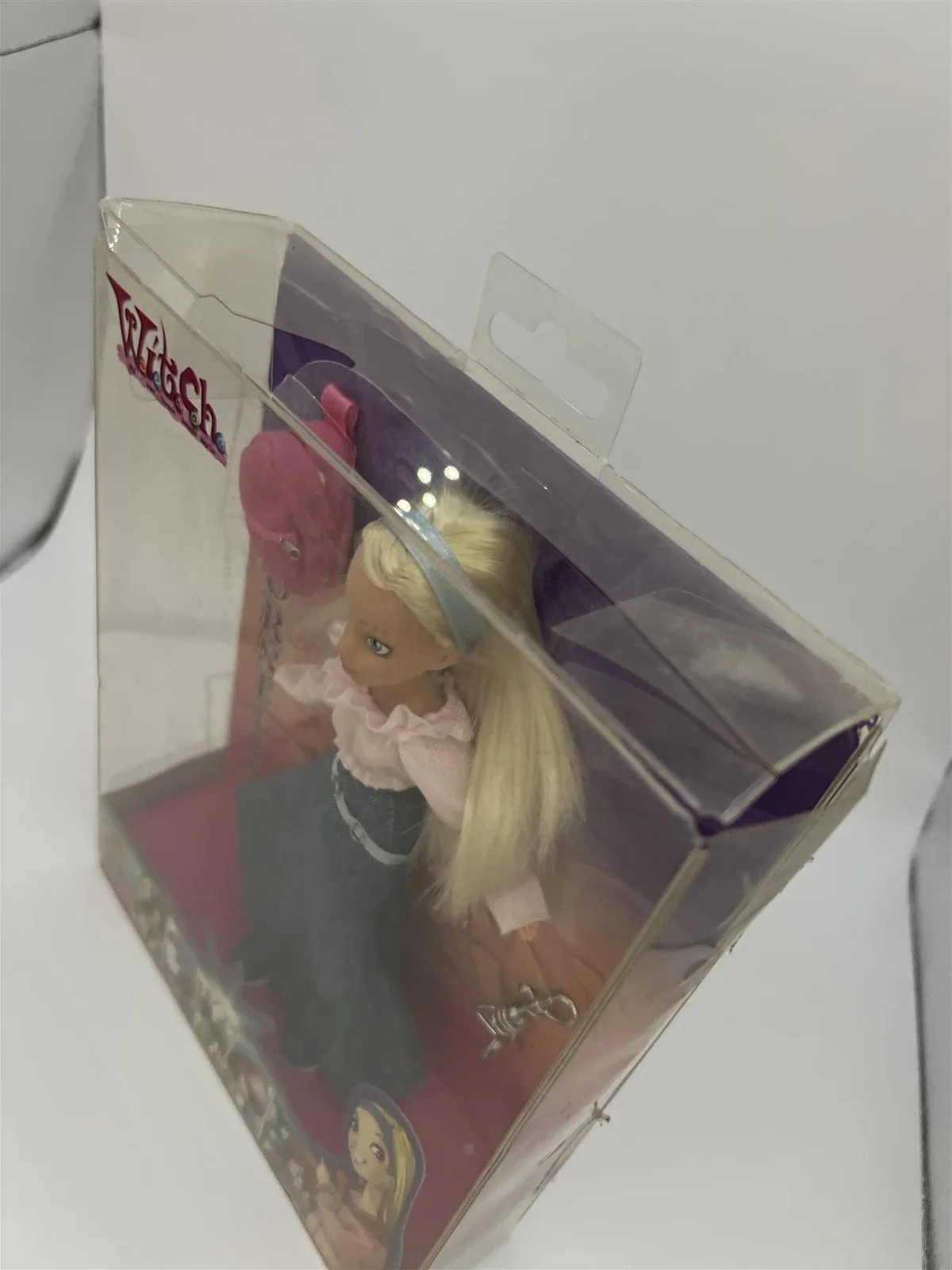 Disney W.I.T.C.H Doll CORNELIA With KEYCHAIN - Boxed, image 5