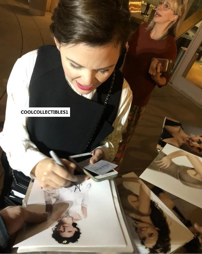GINNIFER GOODWIN — GINNIFER GOODWIN "ONCE UPON A TIME" HAND SIGNED 8X10 COLOR PHOTO 1 COA "PROOF", image 3