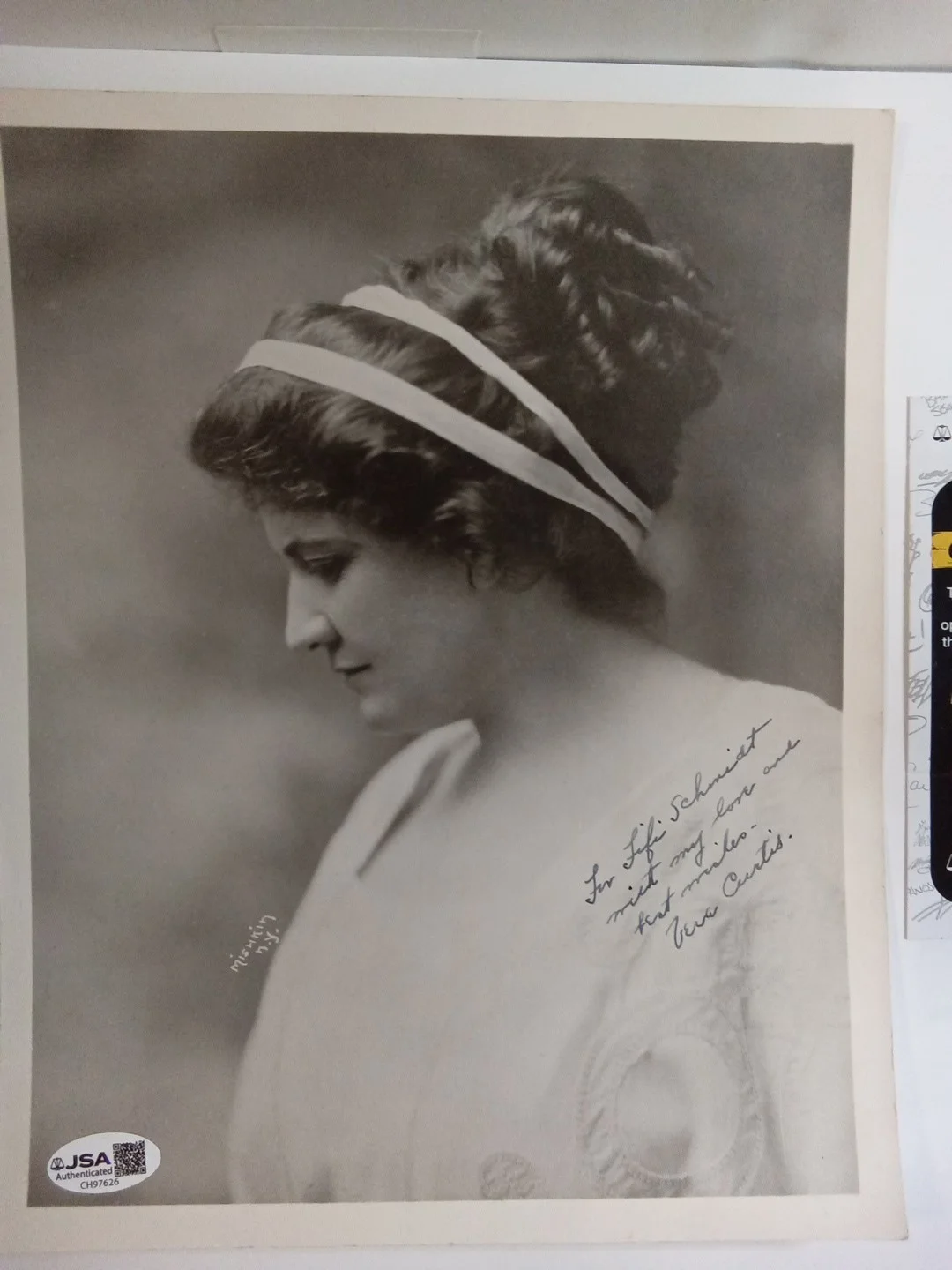 Vera Curtis Signed 8x10 Photo Metropolitan Opera Soprano JSA, image 2