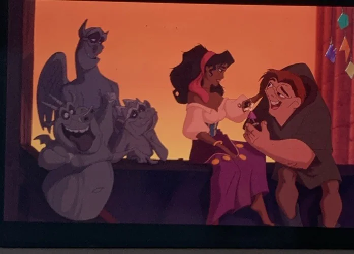 Disney THE HUNCHBACK OF NOTRE DAME 1996 35mm Slides x2, image 2