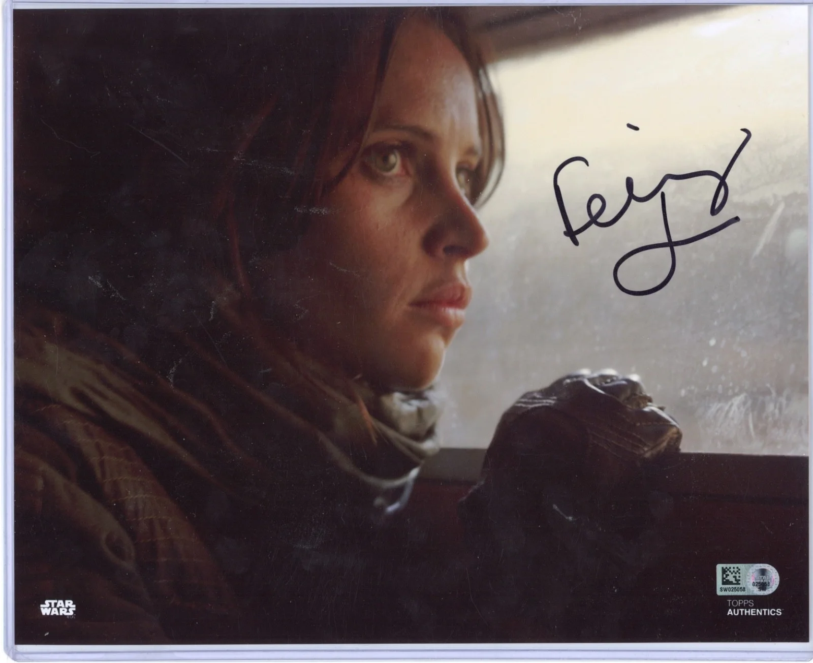 Felicity Jones — Star Wars Felicity Jones Jyn Erso Rogue One Auto Autograph Signed 8x10 Topps F