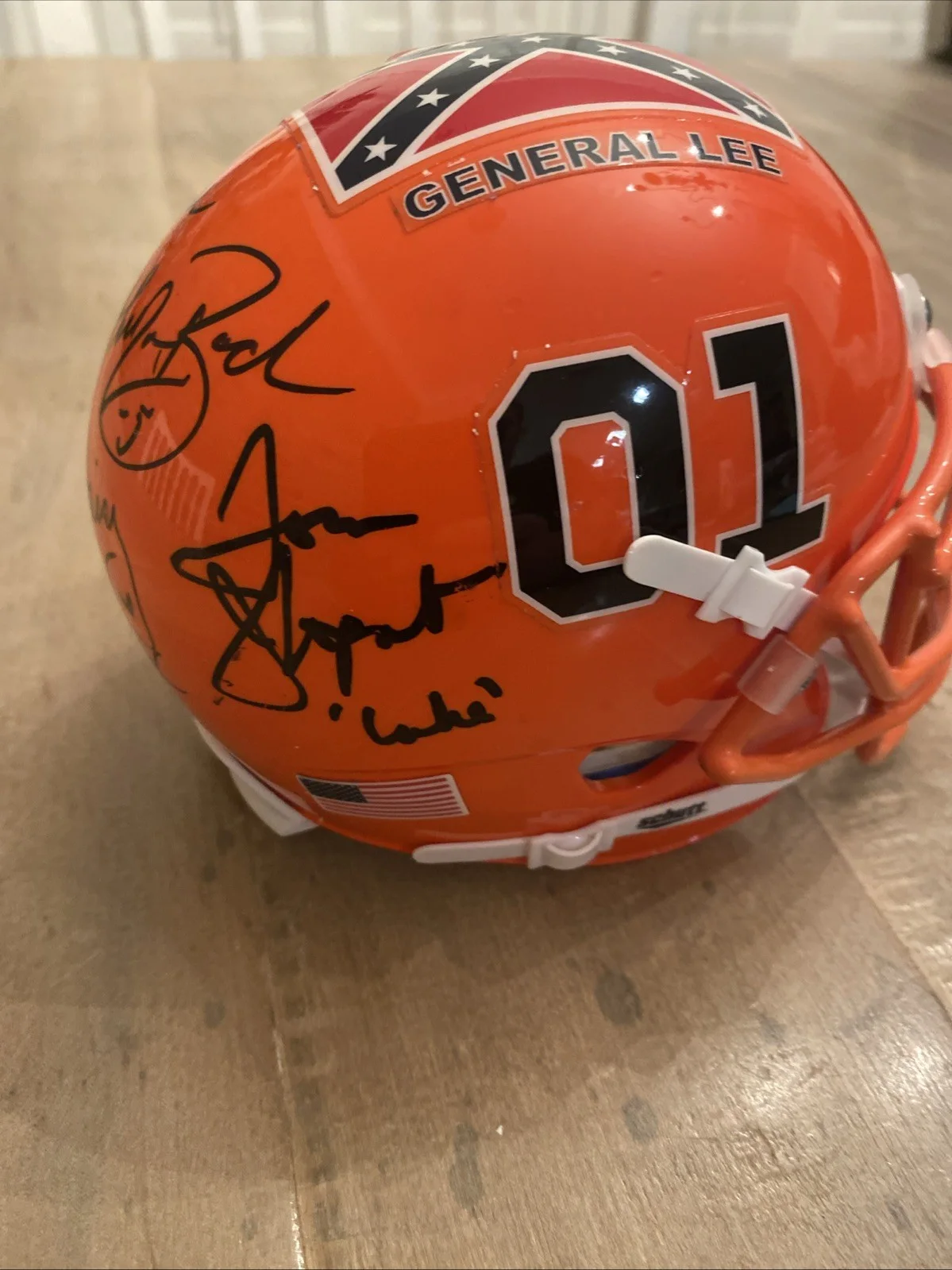 Catherine Bach, Tom Wopat, John Schneider — Dukes Of Hazzard (BACH WOPAT SCHNEIDER) Signed + Inscribed Mini Helmet! Beckett, изображение 4