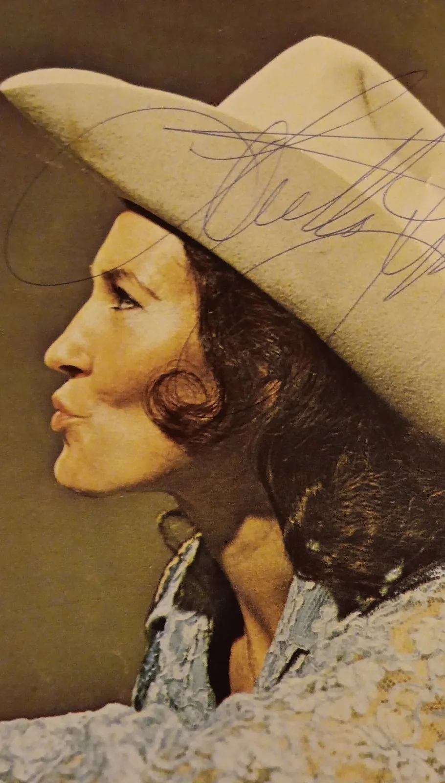 Loretta Lynn Autographed Original Country Music Memorabilia, изображение 3