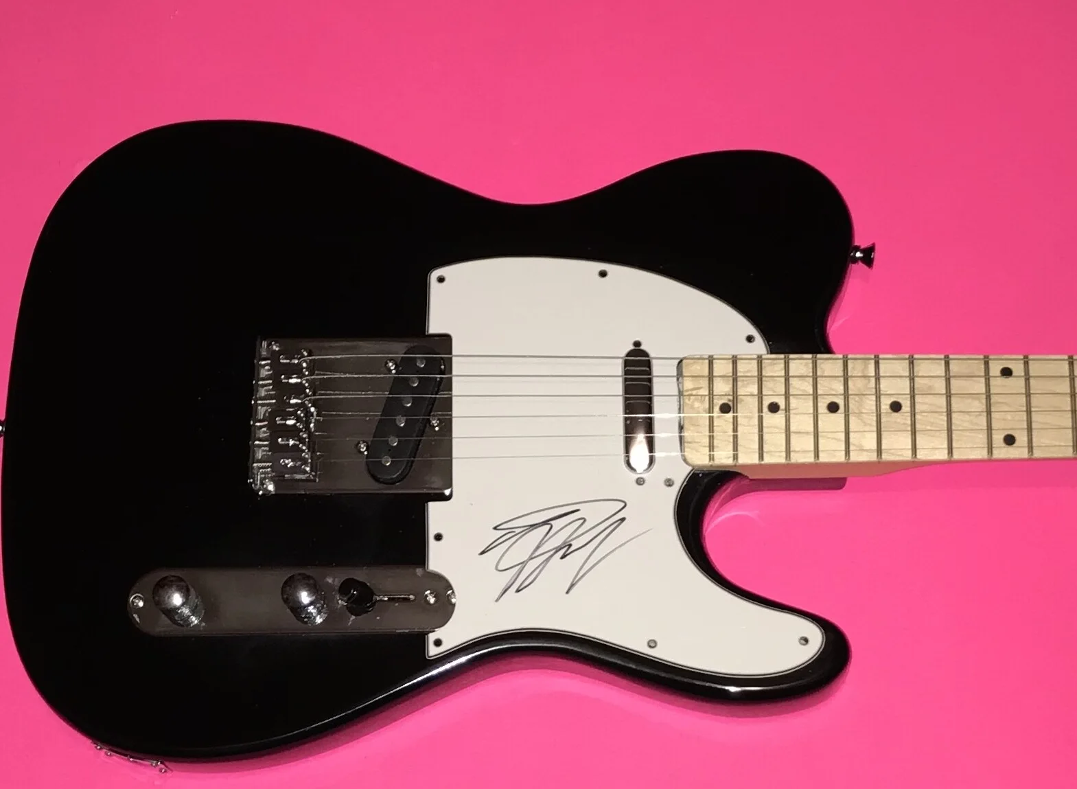 TOM KEIFER CINDERELLA SIGNED AUTOGRAPHED ELECTRIC GUITAR *EXACT PROOF*, image 2