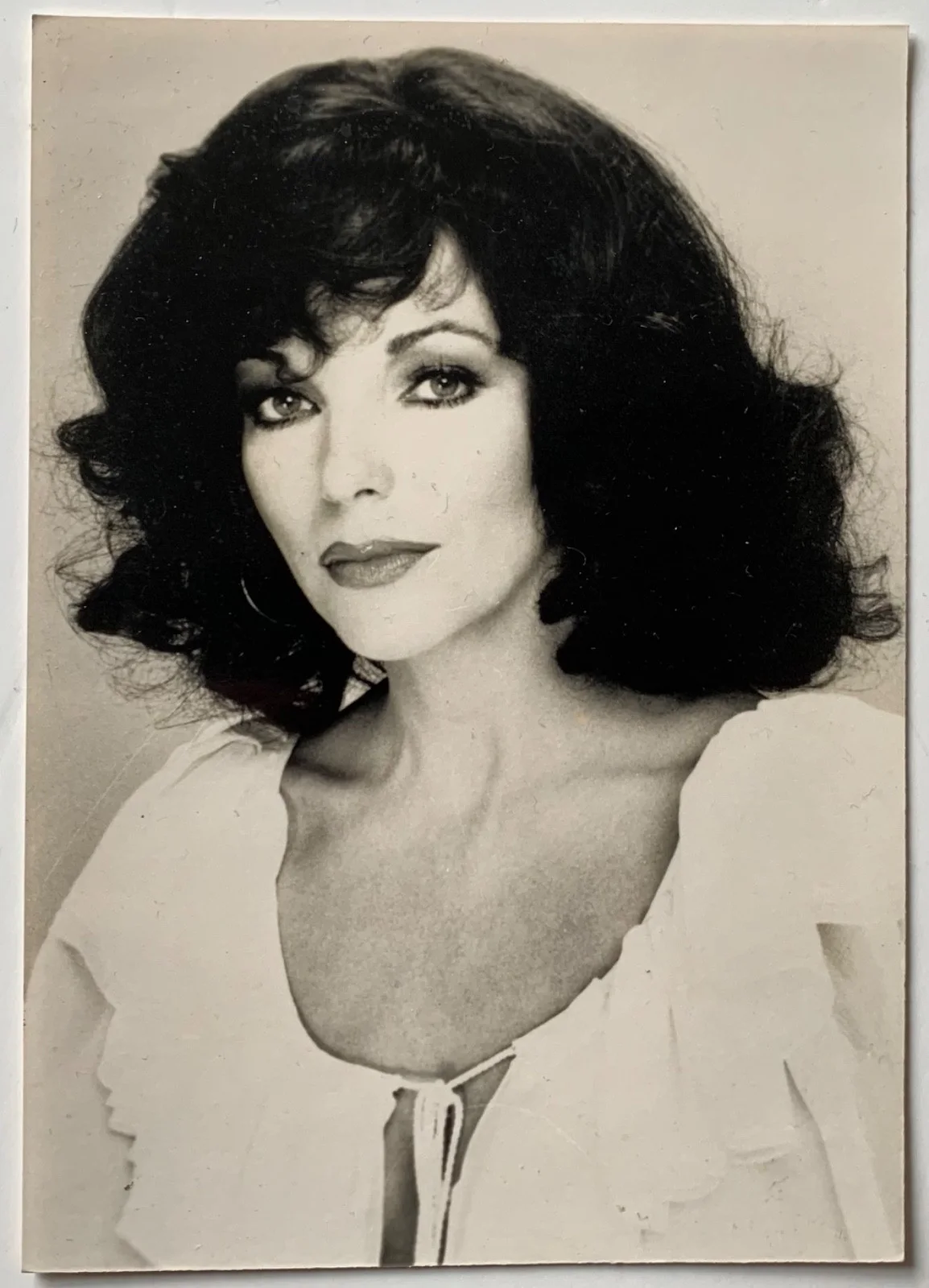VINTAGE JOAN COLLINS ORIGINAL BLACK & WHITE 1970’S PHOTOGRAPH MOVIE FILM PHOTO, изображение 3