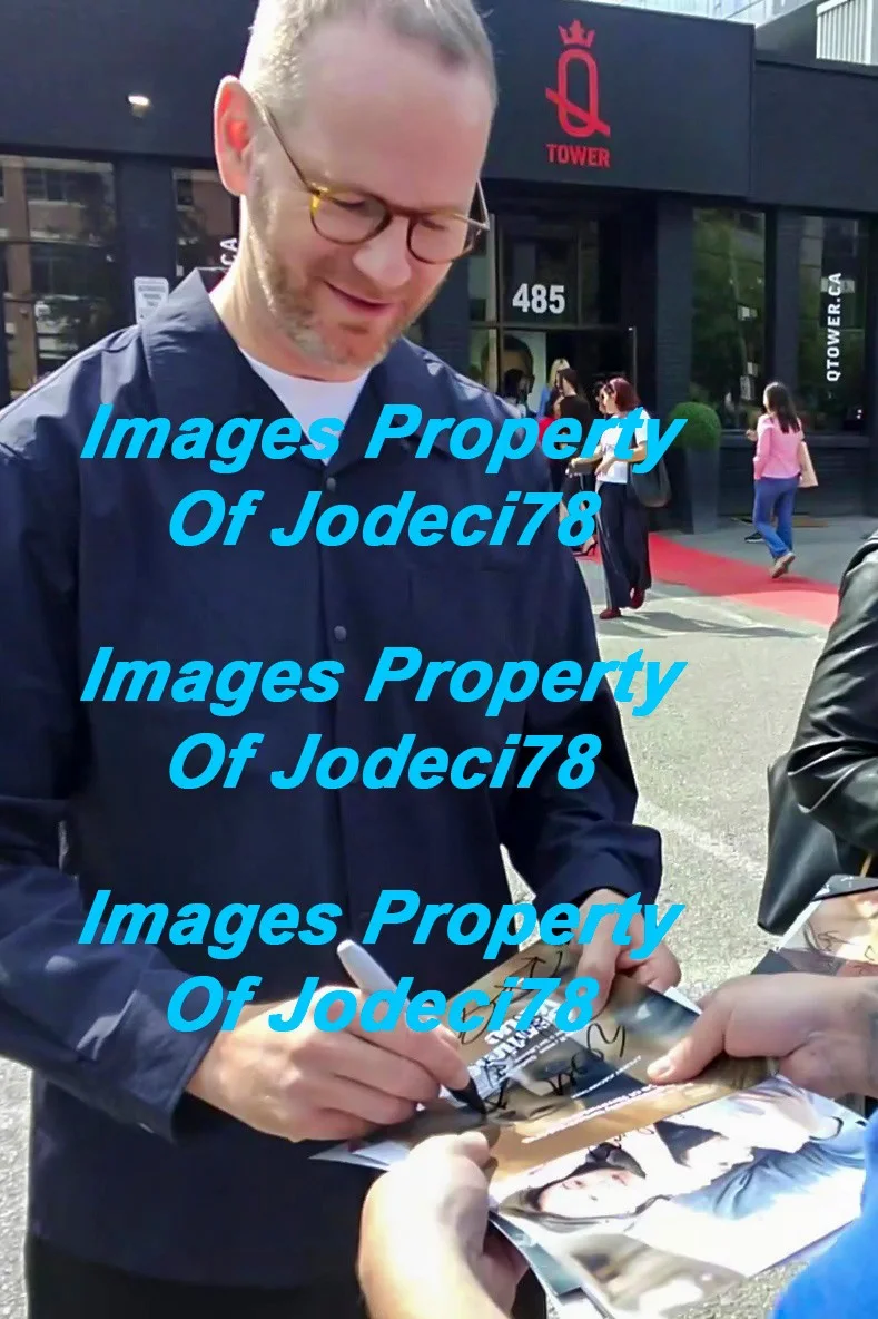 Joachim Trier — Joachim Trier Signed Autographed SENTIMENTAL VALUE 8x10 Photo EXACT Proof ACOA, image 3