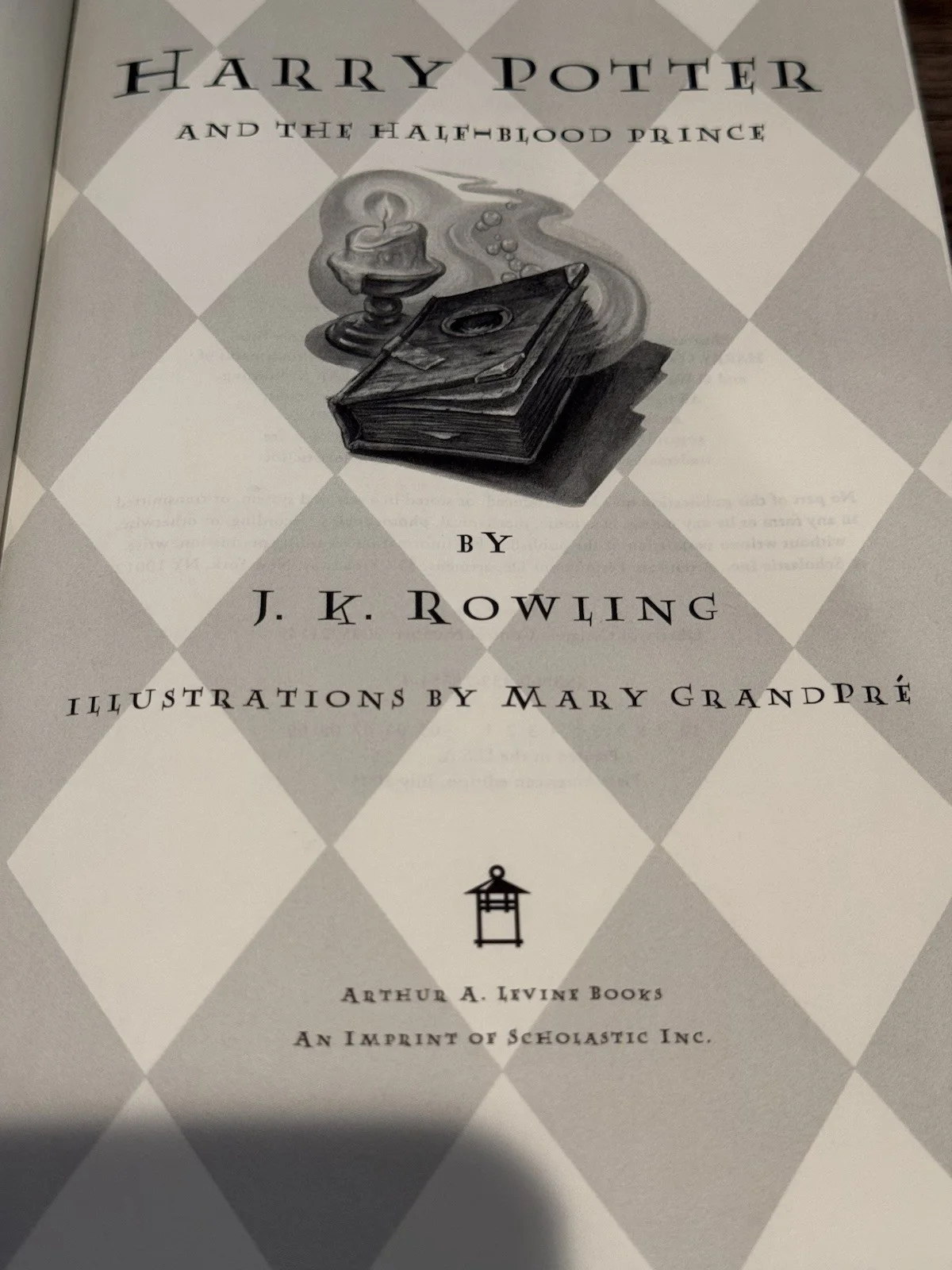 Daniel Radcliffe — Daniel Radcliffe Signed Auto Harry Potter And The Half Blood Prince Book., image 4