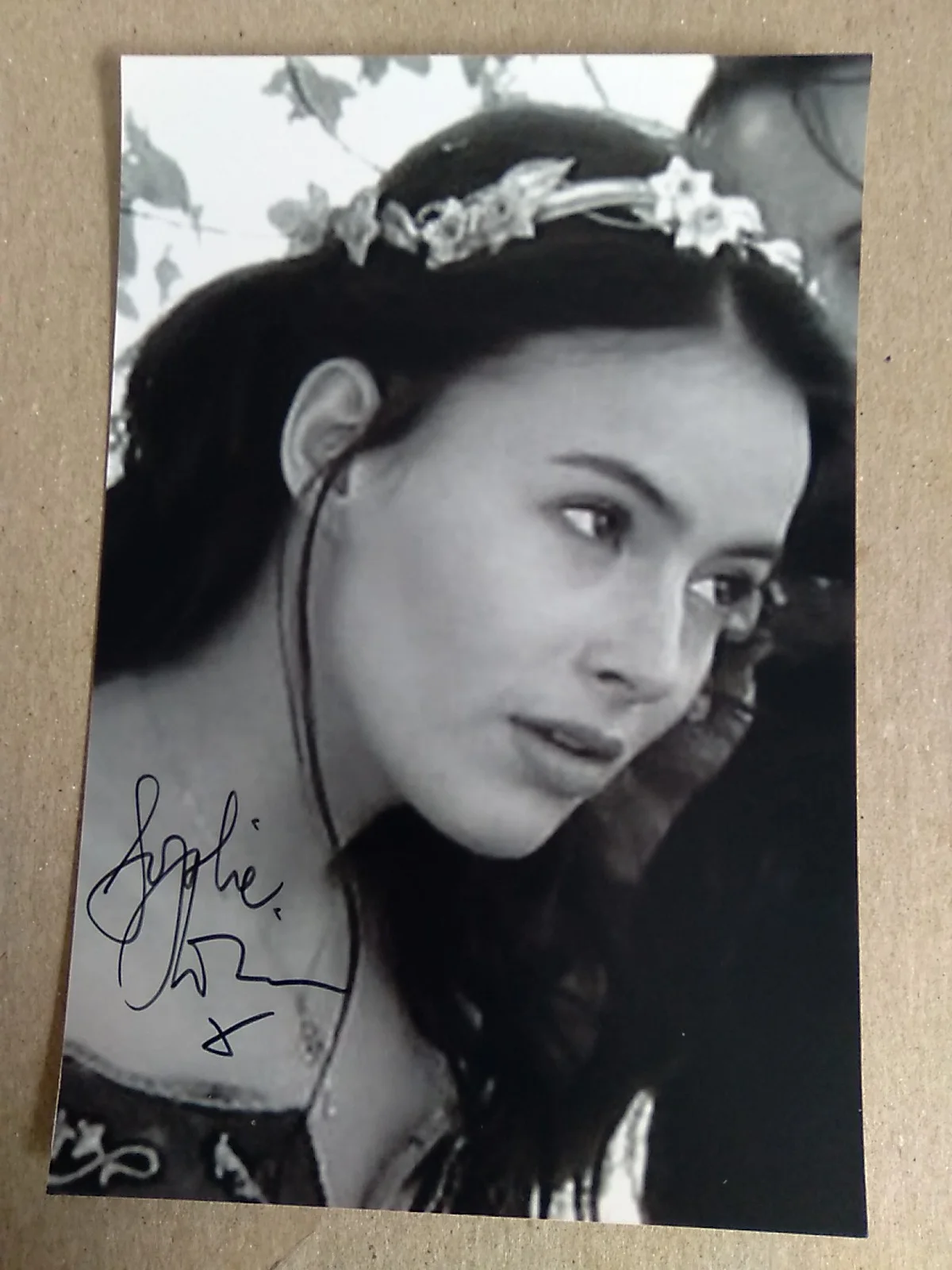 Sophie Winkleman The Chronicles Of Narnia Signed Autograph 6x4in Photo, изображение 3
