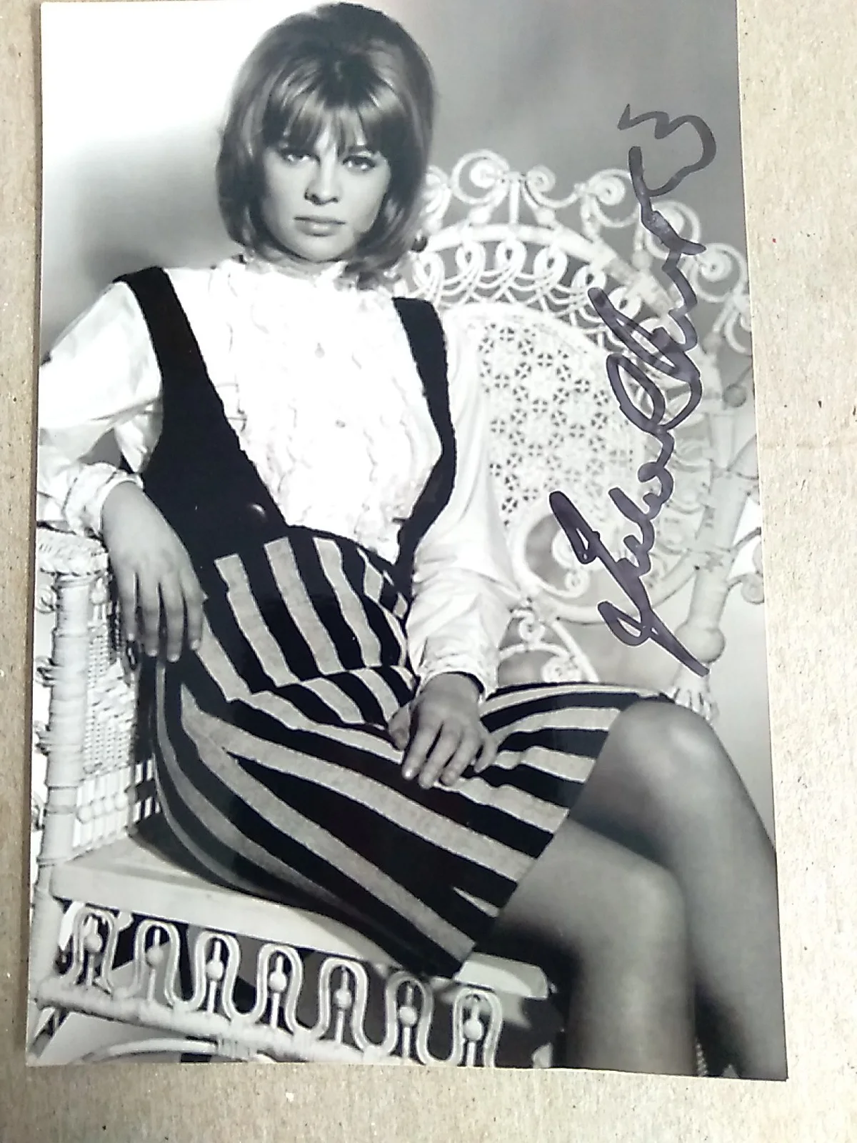 Julie Christie 1963 Billy Liar Signed Autograph 6x4in Black And White Photo, изображение 2