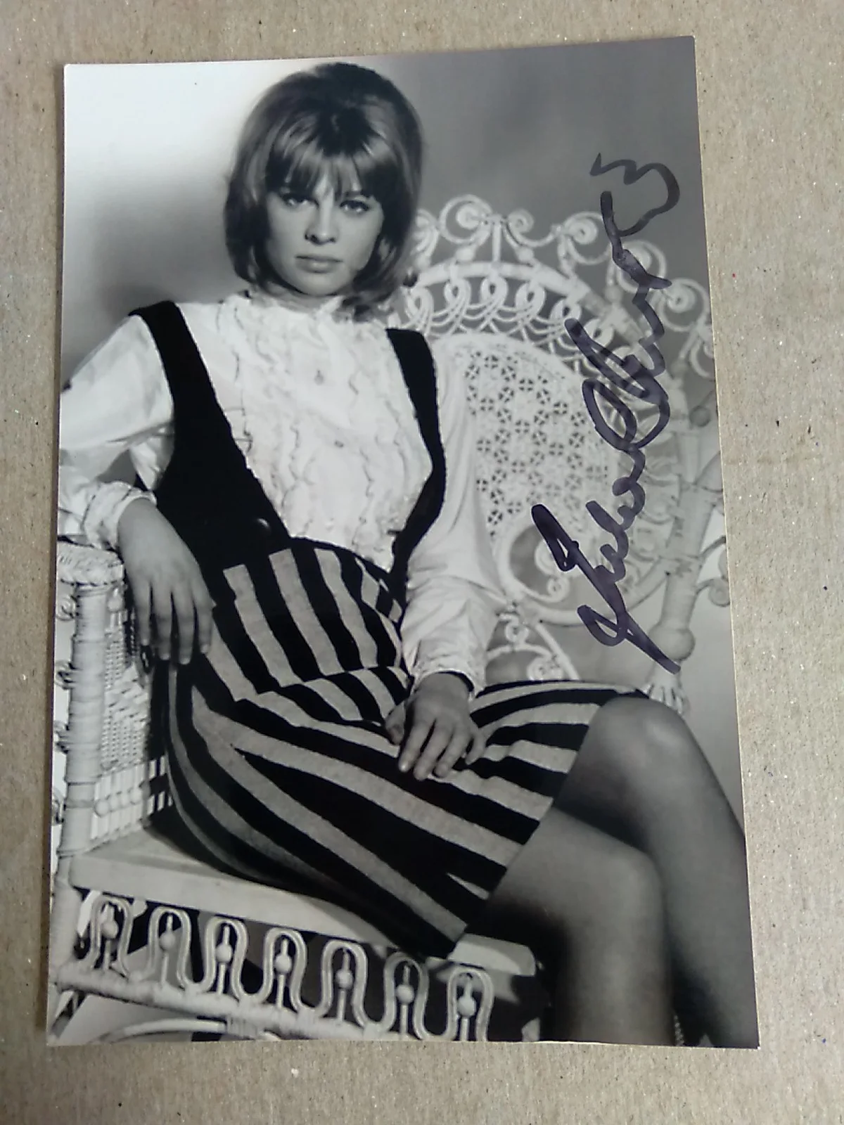 Julie Christie 1963 Billy Liar Signed Autograph 6x4in Black And White Photo, изображение 3