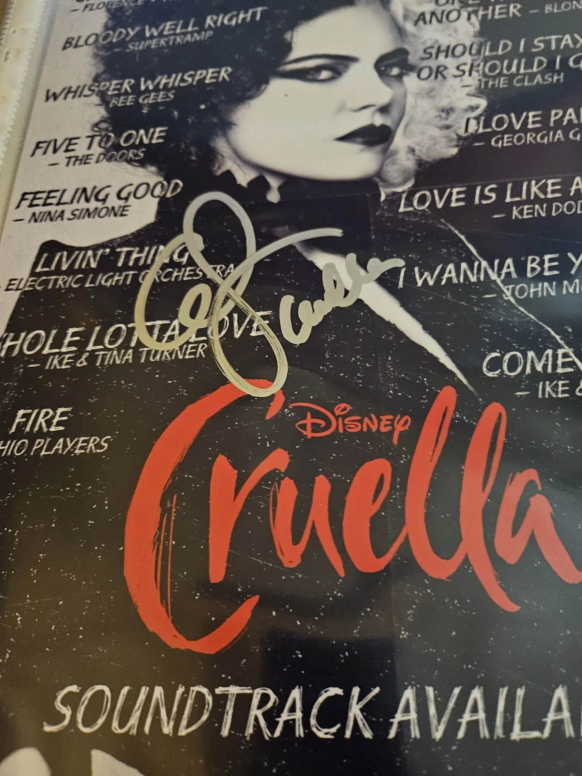 ORIGINAL EMMA STONE AUTOGRAPH CRUELLA, FANTASTIC 8X12"PHOTO PROMO DISNEY, W/COA, изображение 4