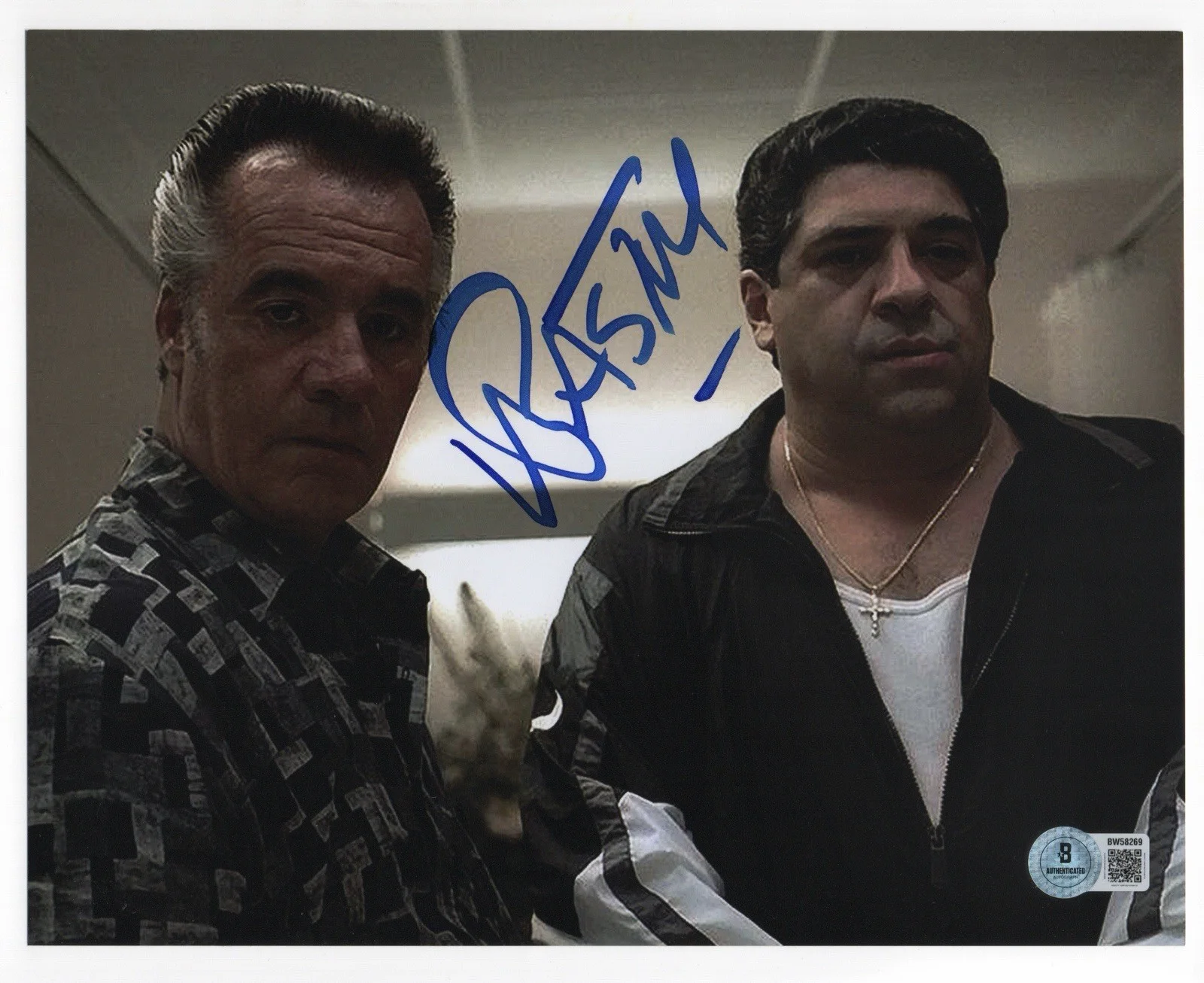 Vincent Pastore — Vincent Pastore autographed signed 8x10 photo Beckett BAS COA Big Puss Sopranos