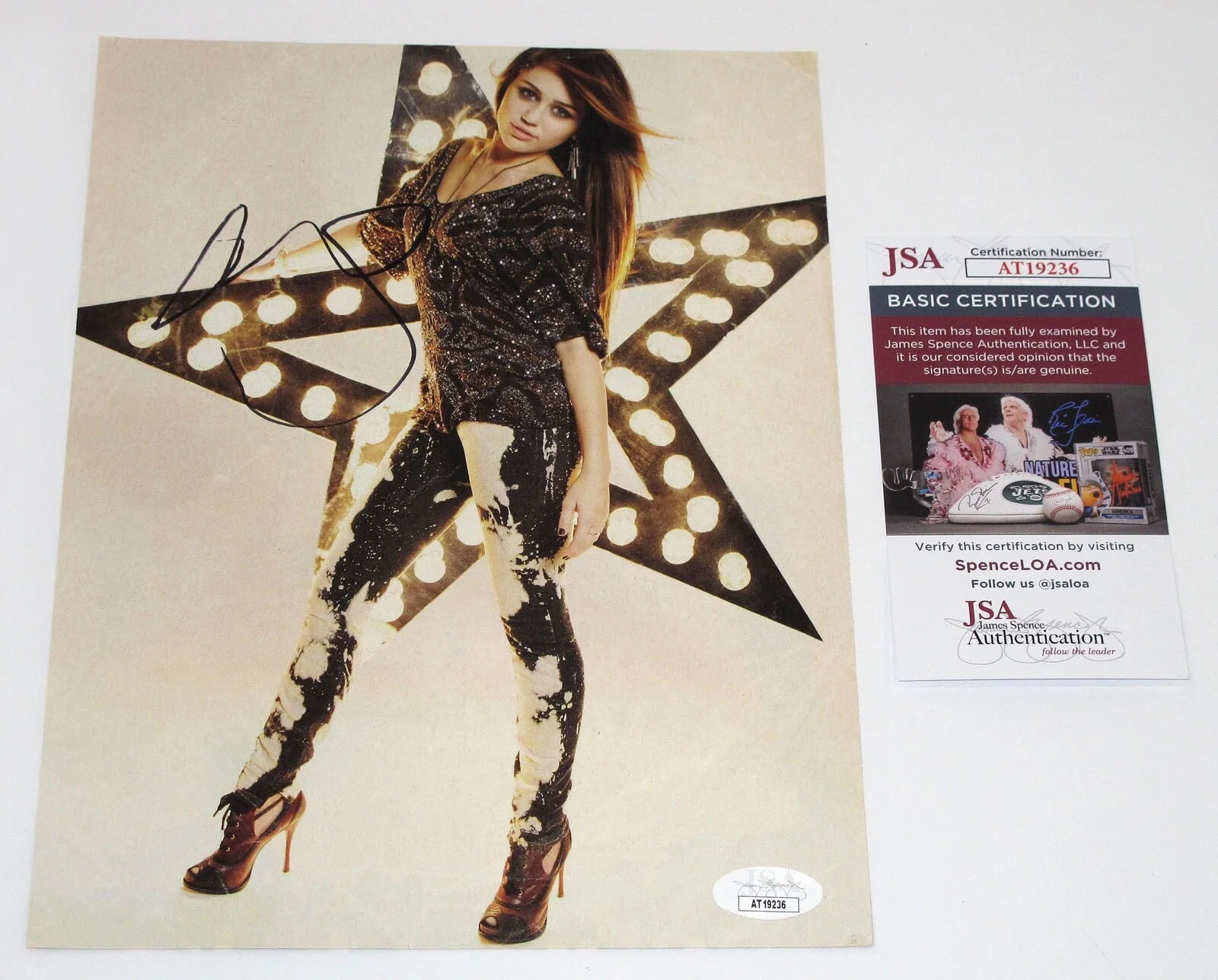MILEY CYRUS — Miley Cyrus signed Autograph 8x10 Magazine Page HANNAH MONTANA Sexy Hot JSA COA, изображение 5