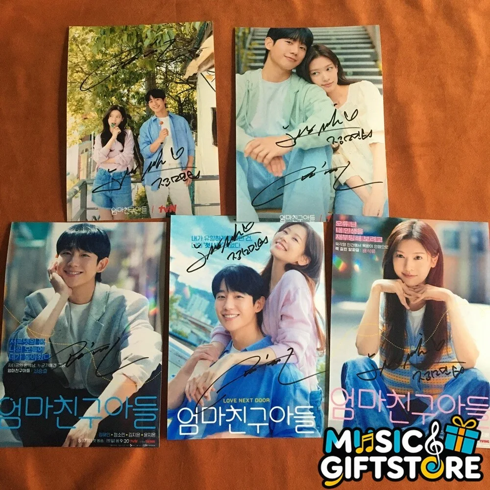LOVE NEXT DOOR Jung Hae In So-Min Jung Autographed Signed Photo K-POP 2024B #MUG, image 2