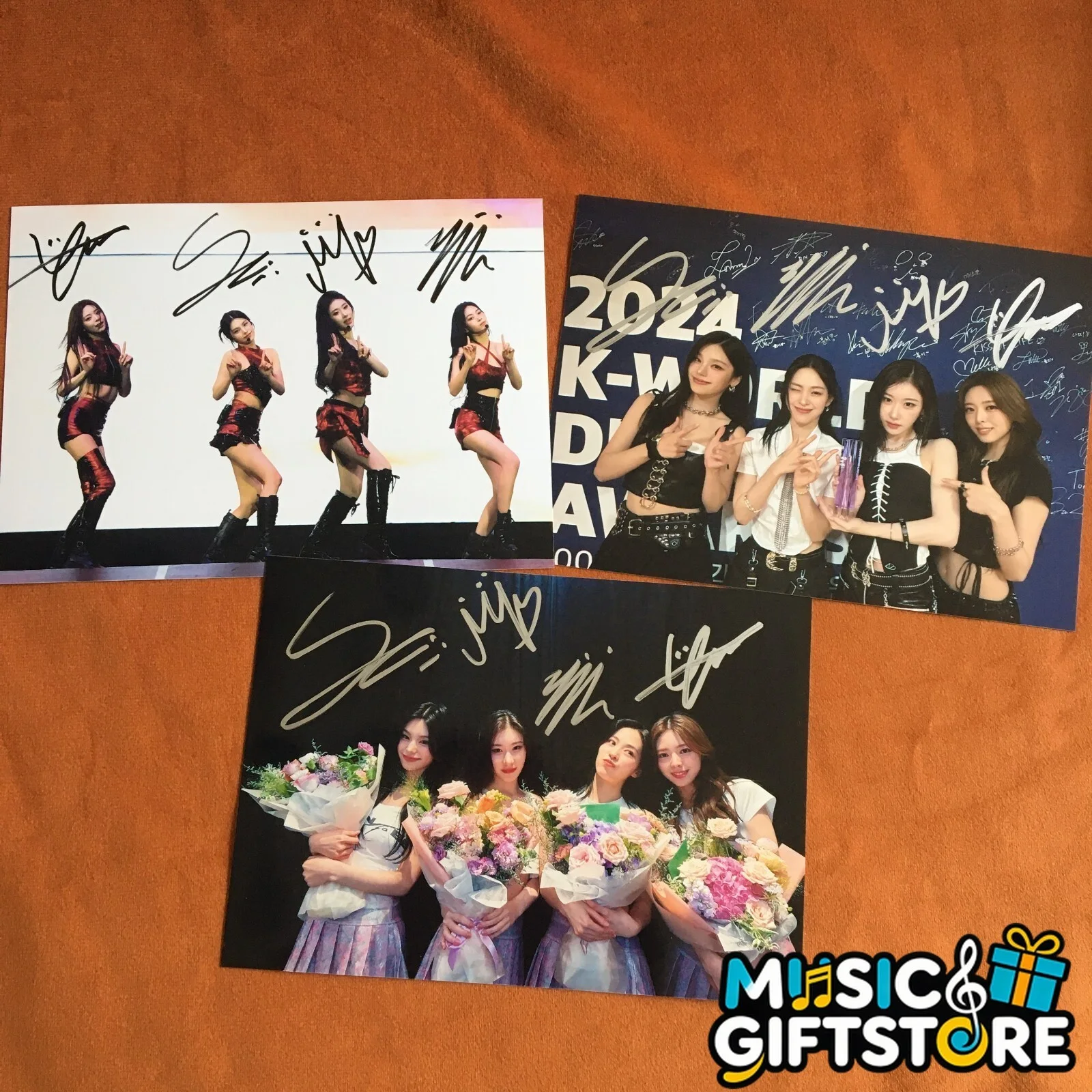 ITZY Autographed Signed GROUP Photo 4*6 K-POP COLLECTION Limited 2024A #MUGS, изображение 2