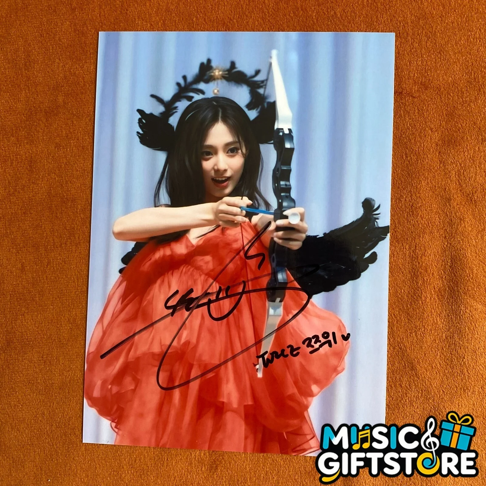 TWICE Tzuyu Autographed Signed Photo 4*6 K-POP Collection 2024 #MUGS, image 4