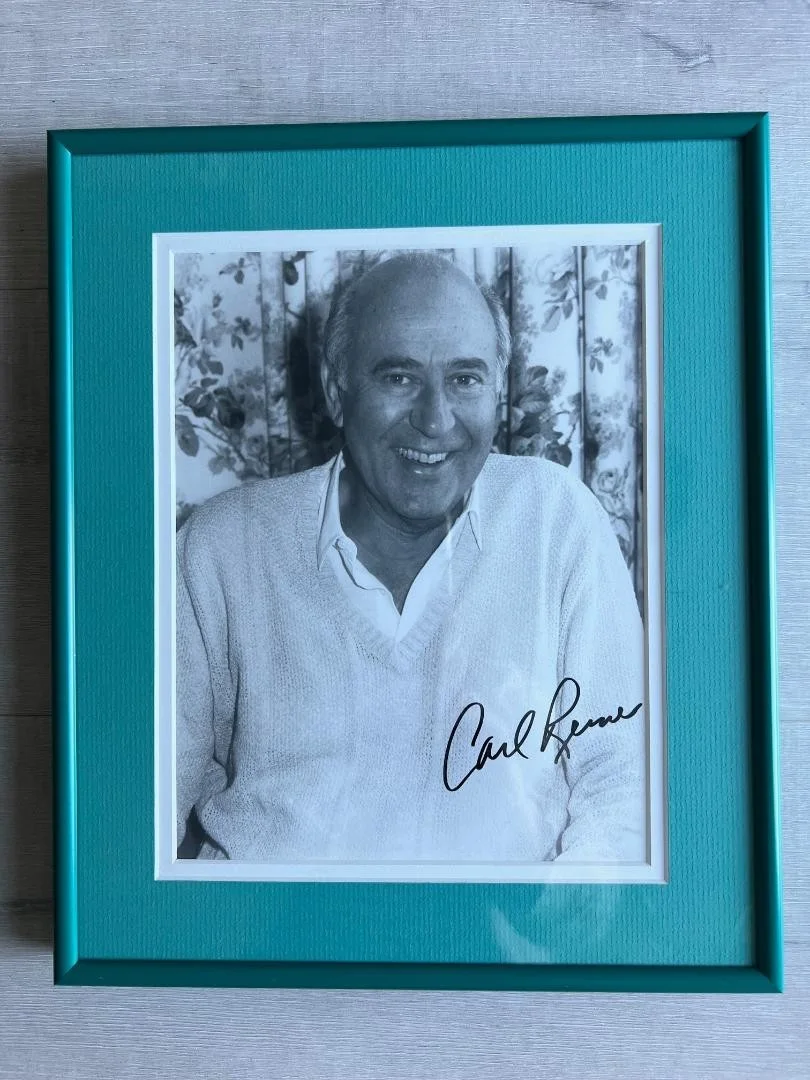CARL REINER — CARL REINER TV SITCOM WRITER SIGNED FRAMED AUTOGRAPH PHOTO Dick Van Dyke Show, image 2