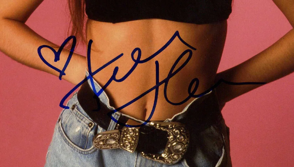 TIFFANI AMBER THIESSEN SIGNED 11x14 PHOTO 90210 SAVED BY THE BELL BECKETT BAS, image 2