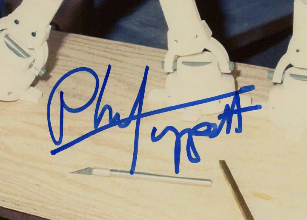 PHIL TIPPETT SIGNED AUTOGRAPHED 11x14 PHOTO ILM AT-AT STAR WARS RARE BECKETT BAS, изображение 2