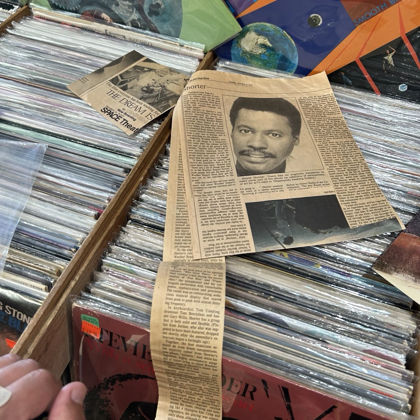 Wayne Shorter Autograph Signature 12” Promo Poster & News Paper Artical RWB1 VP, изображение 4