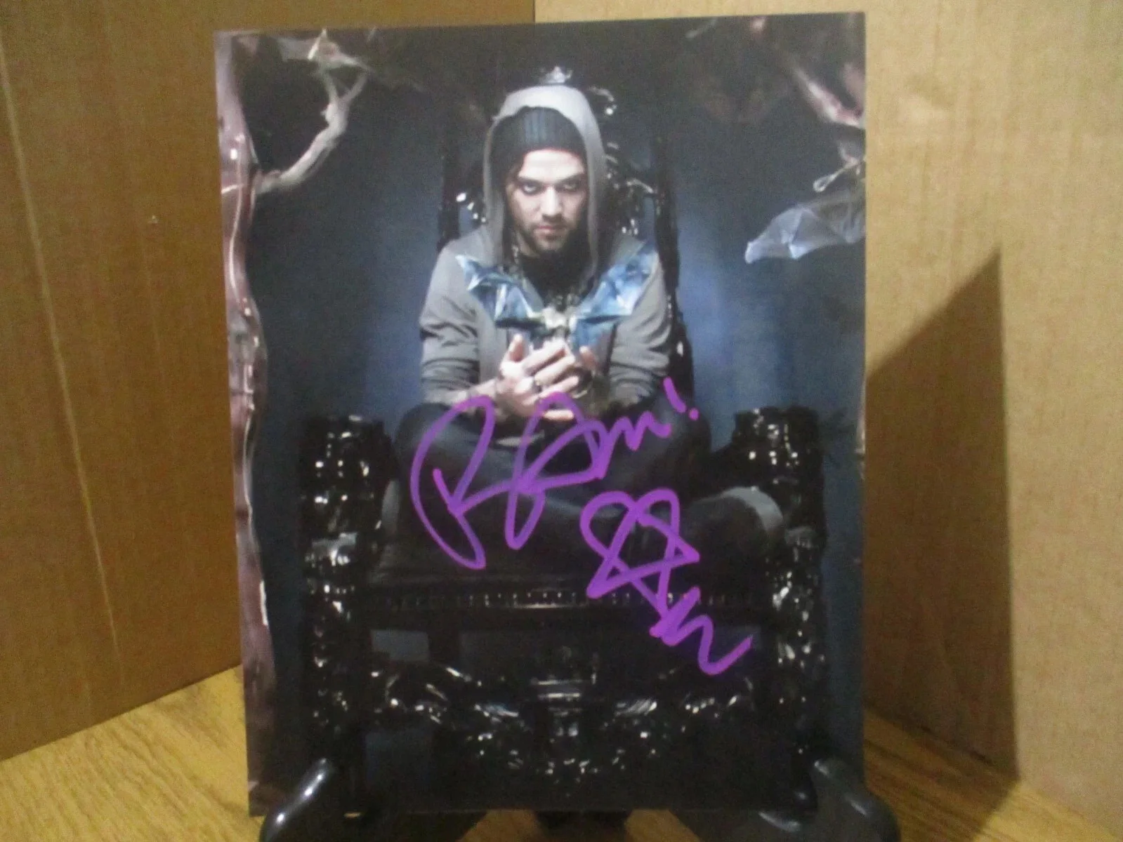 BAM MARGERA — BAM MARGERA AUTHENTIC AUTOGRAPHED/SIGNED 8X10 PHOTO-JACKASS MOVIES & VIVA LA BAM