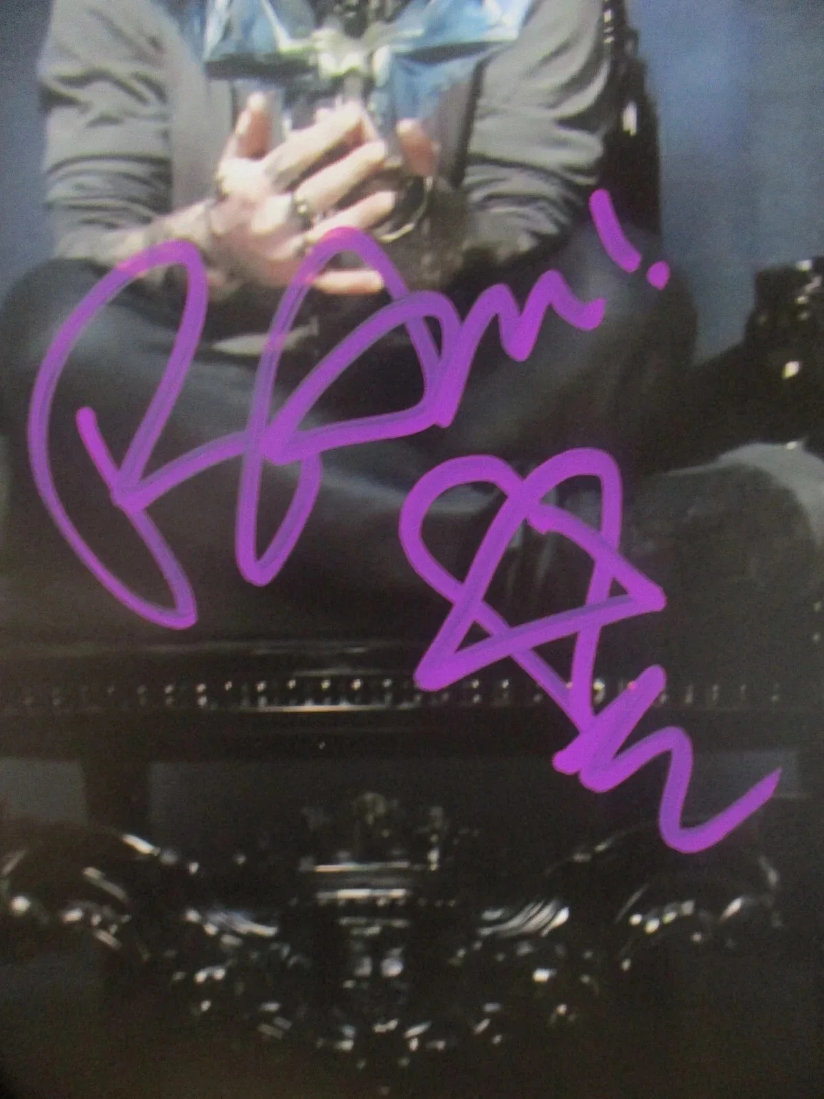 BAM MARGERA — BAM MARGERA AUTHENTIC AUTOGRAPHED/SIGNED 8X10 PHOTO-JACKASS MOVIES & VIVA LA BAM, изображение 3