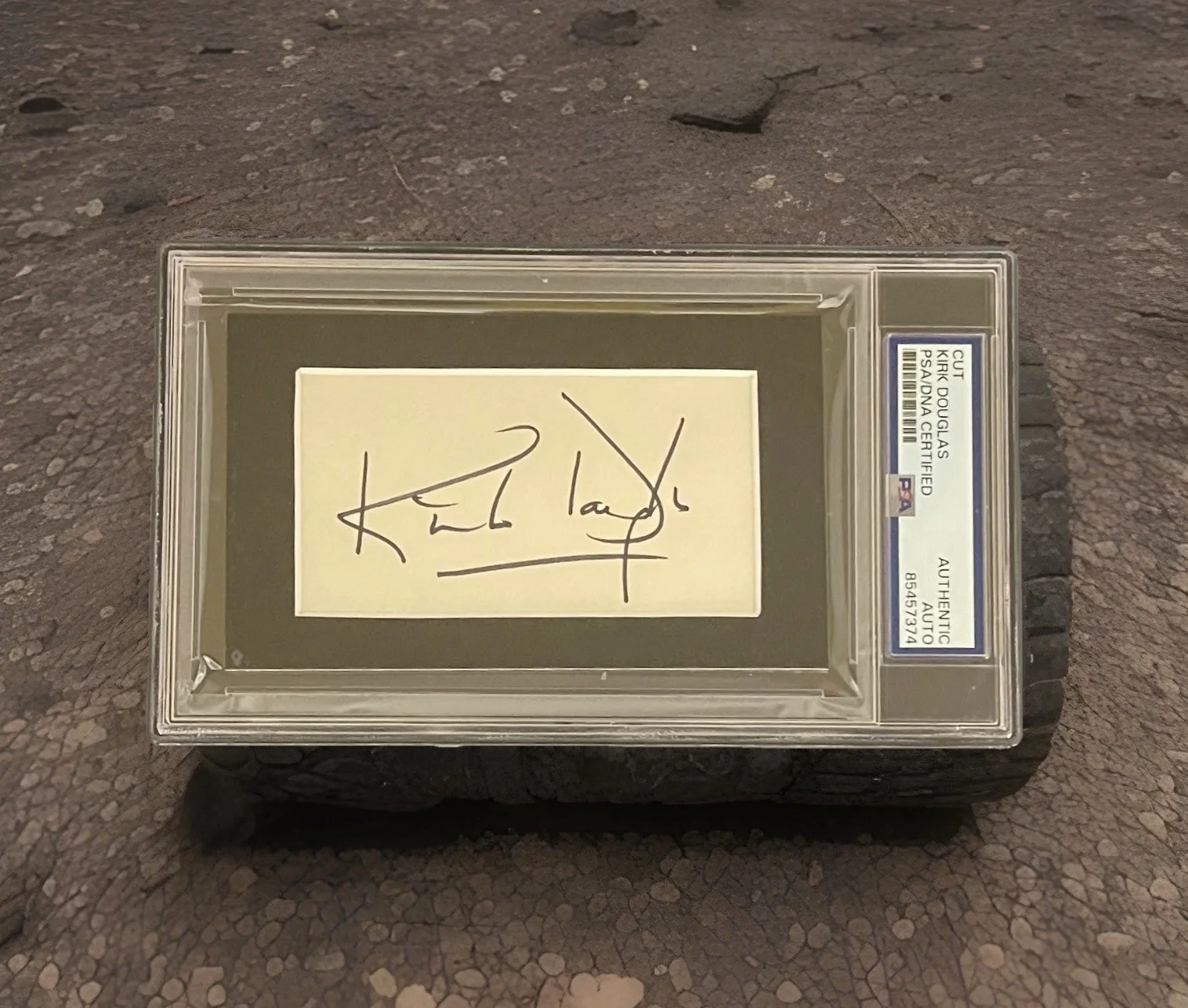 Kirk Douglas — Kirk Douglas PSA/DNA Signed Cut Signature 3x5 Autographed Slabbed Spartacus 74