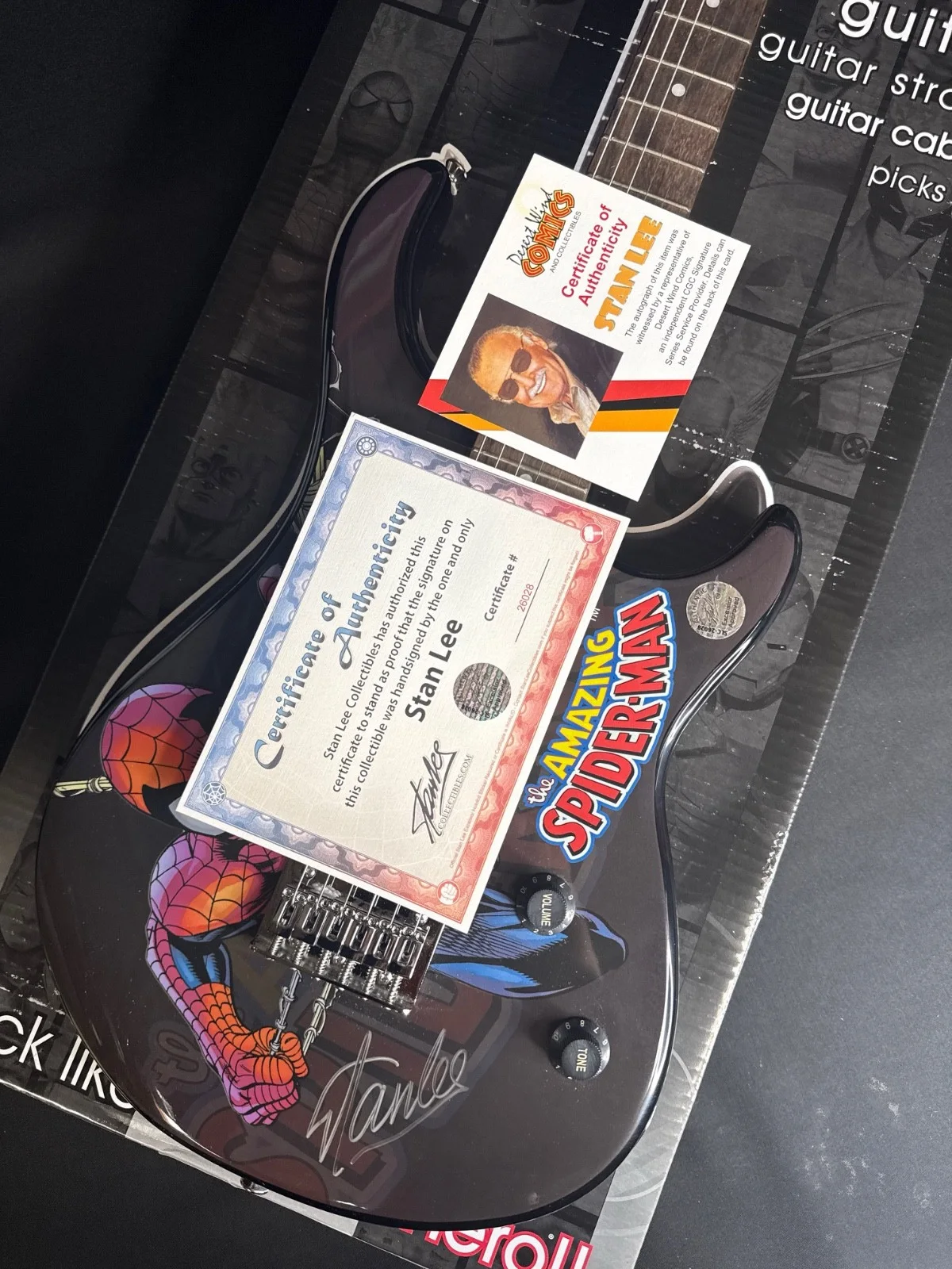 Stan Lee — Stan Lee Signed Spiderman Peavy Marvel Guitar 3/4 Size Stan Lee Authenticity, image 5