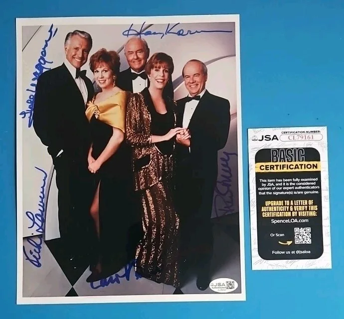 Carol Burnett, Vikki Lawrence, Tim Conway, Harvey Korman — CAROL BURNETT SHOW CAST X5 SIGNED 8"X10" PHOTO WITH JSA COA VIKKI LAWRENCE psa